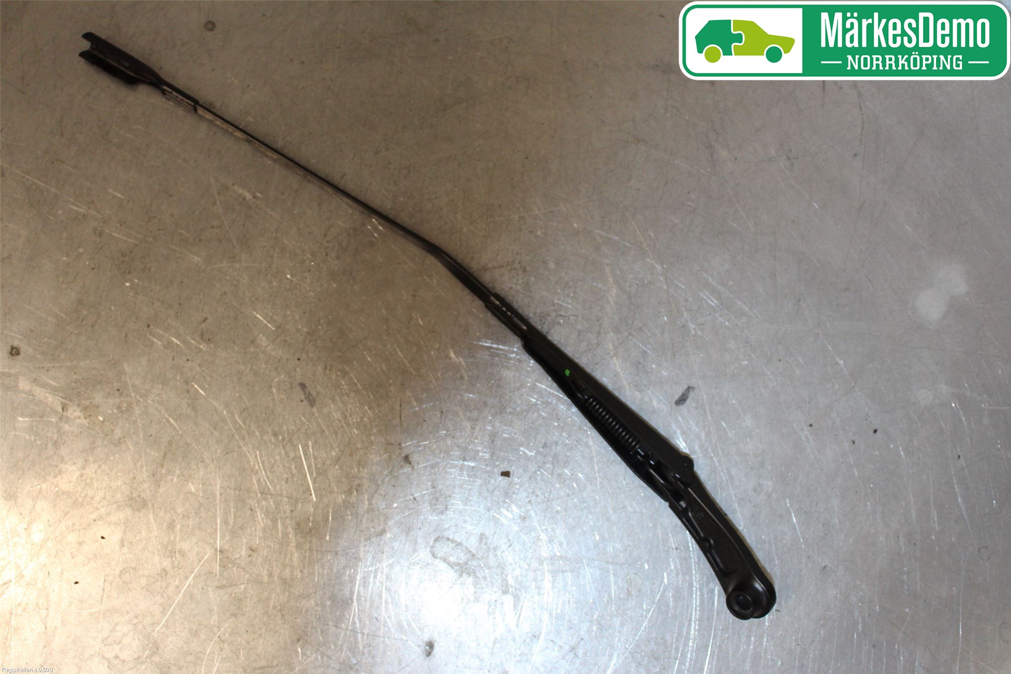 Audi Q2/SQ2 17- Torkararm Armar Vindruta