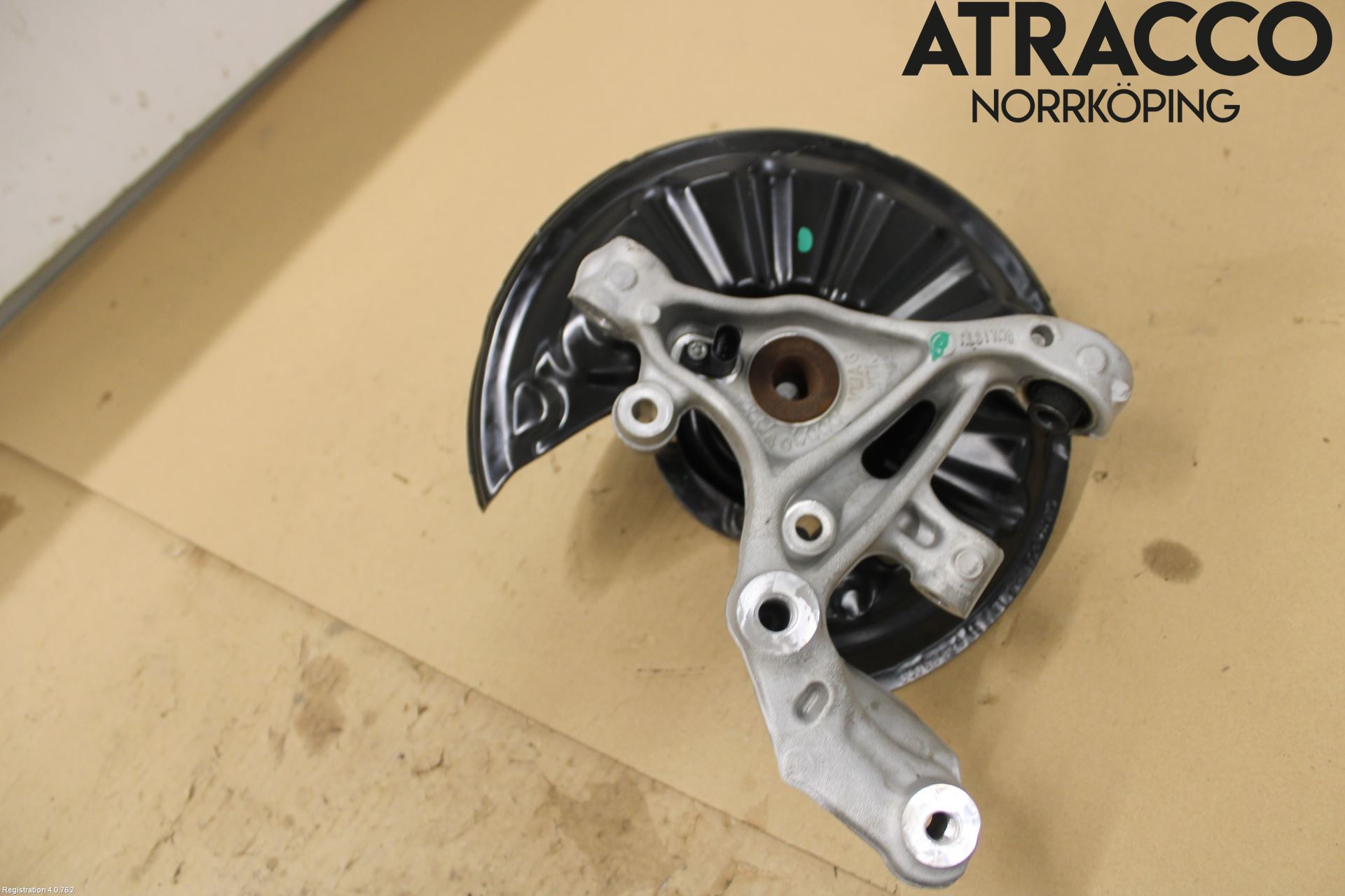 Volkswagen VW ARTEON 17- Hjullagerhus-Spindel Hö B