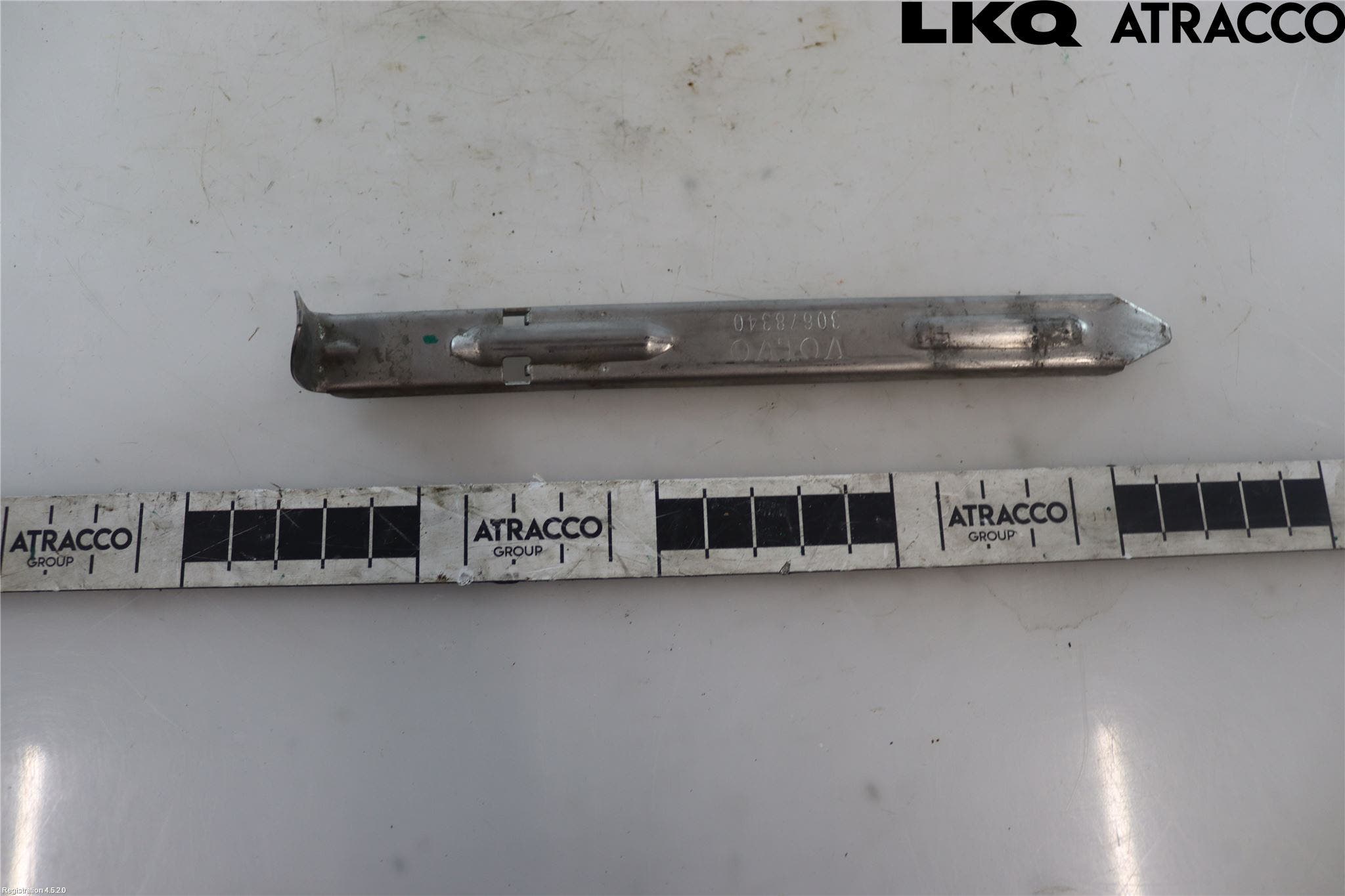 Volvo S80 07-13 Strålkast Fästsarg