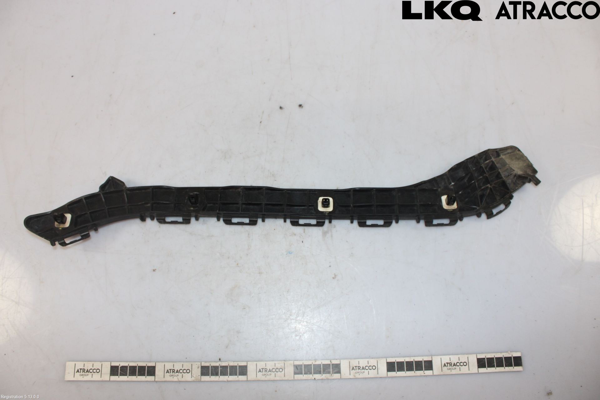 Toyota AURIS 13-19 Stötfångarfäste Bak Hö