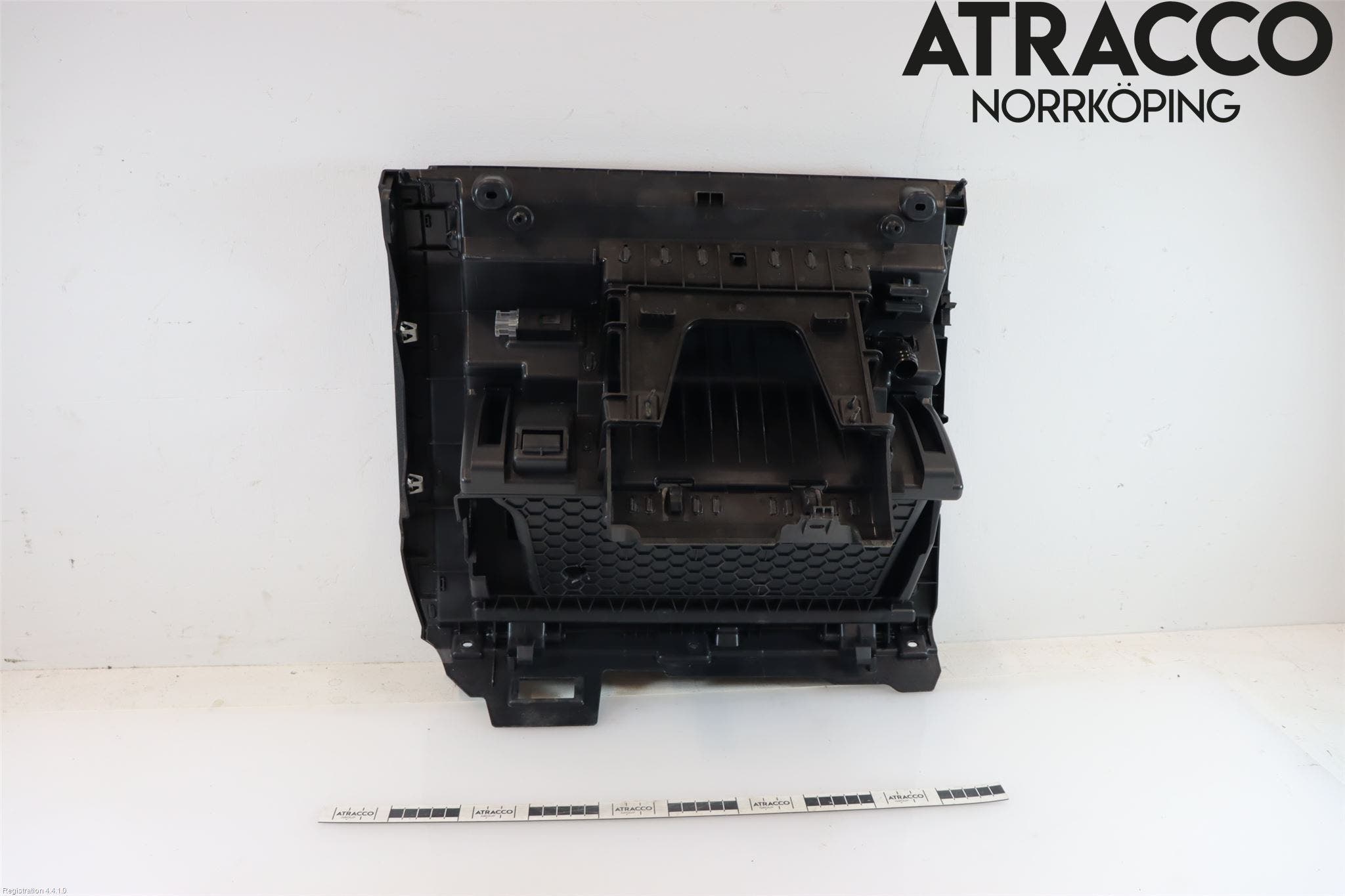 Volkswagen VW TIGUAN 16-24 Handskfack