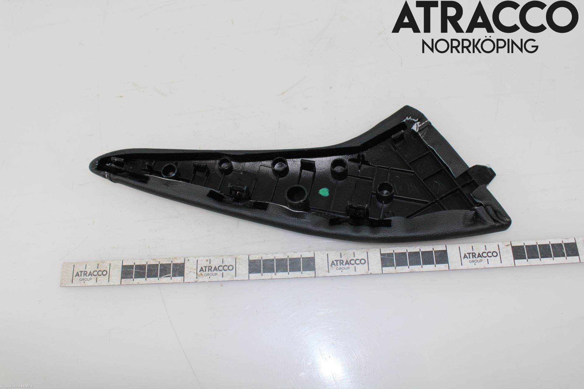 MG ZS EV 20- Instrumentkonsoll Mitt