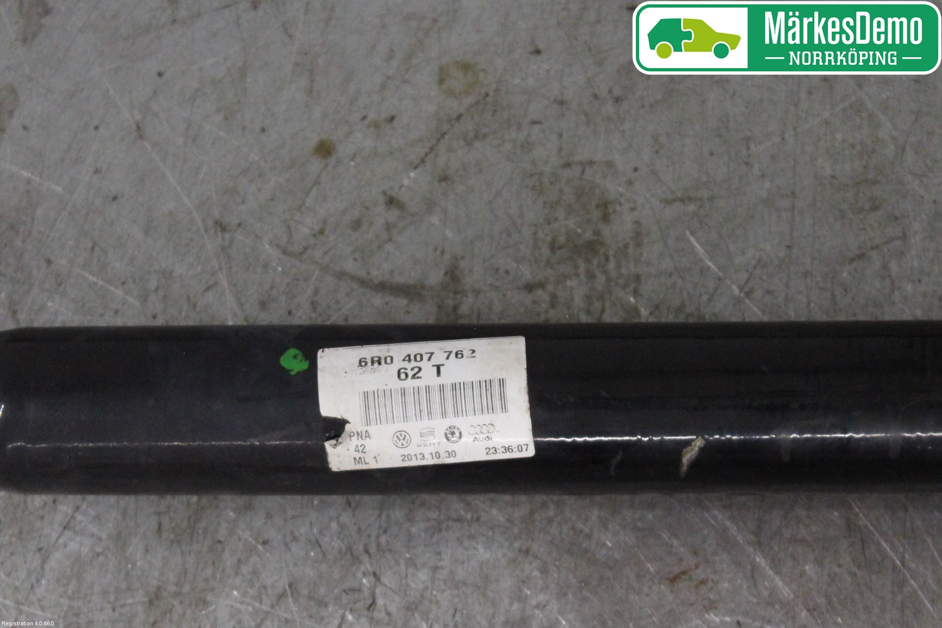 Volkswagen VW POLO 10-17 Drivaxel Fram Höger