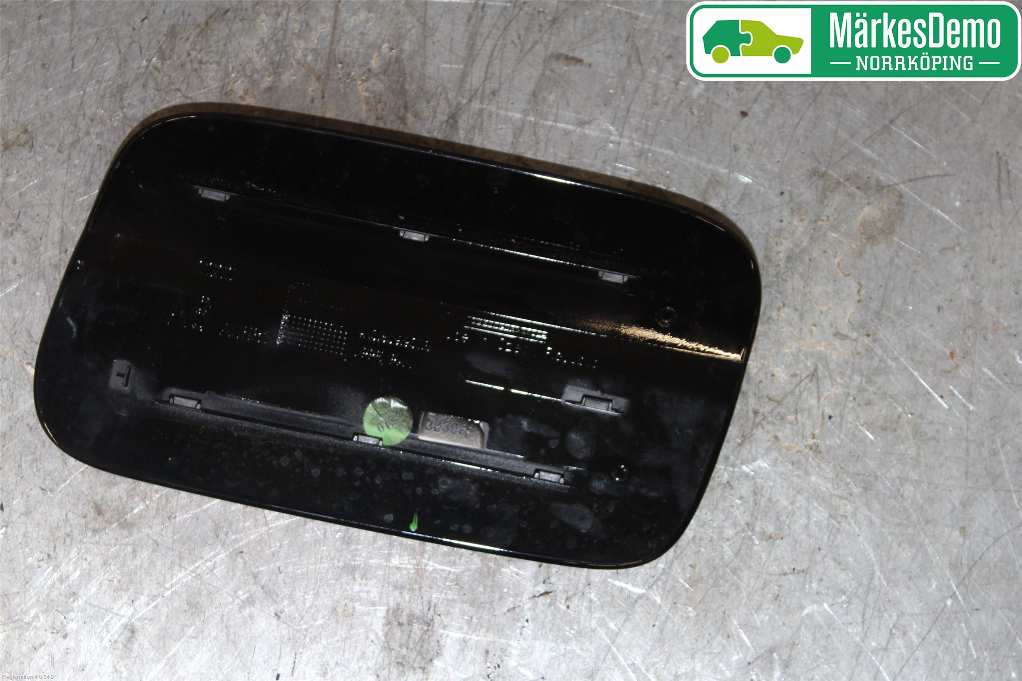 Audi A6 F2/C8 19- Tanklucka