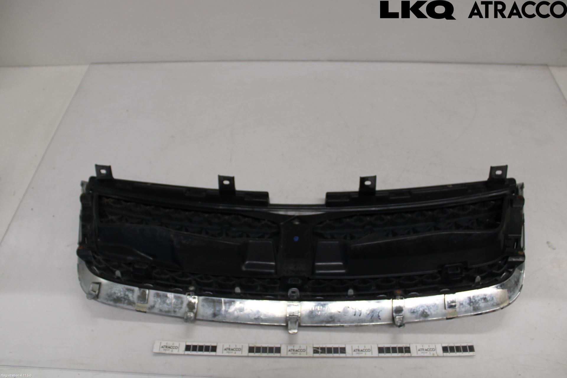 Suzuki GRAND VITARA II 06-14 Grill Komp