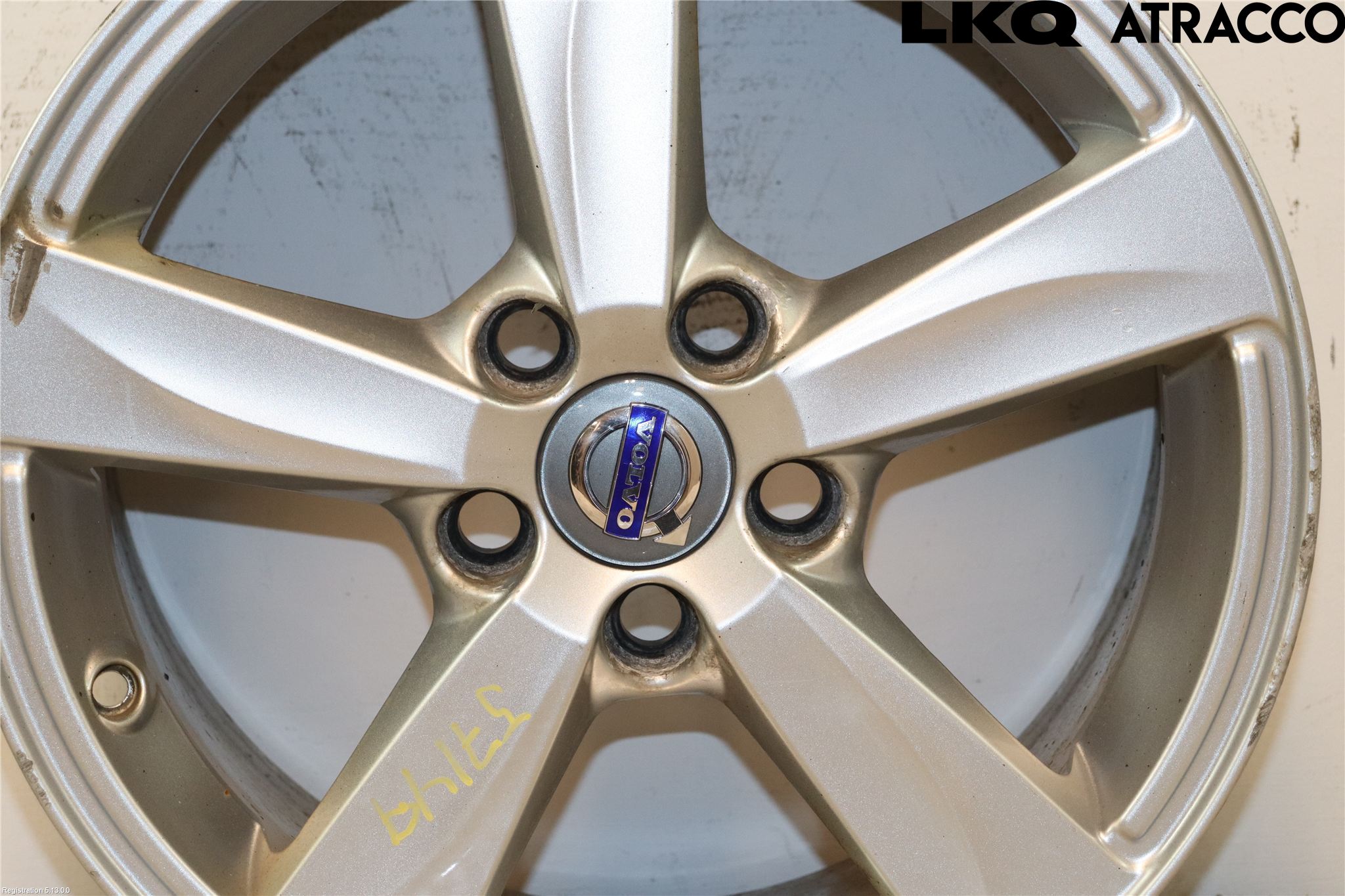 Volvo V40 12-19 Fälg Aluminium