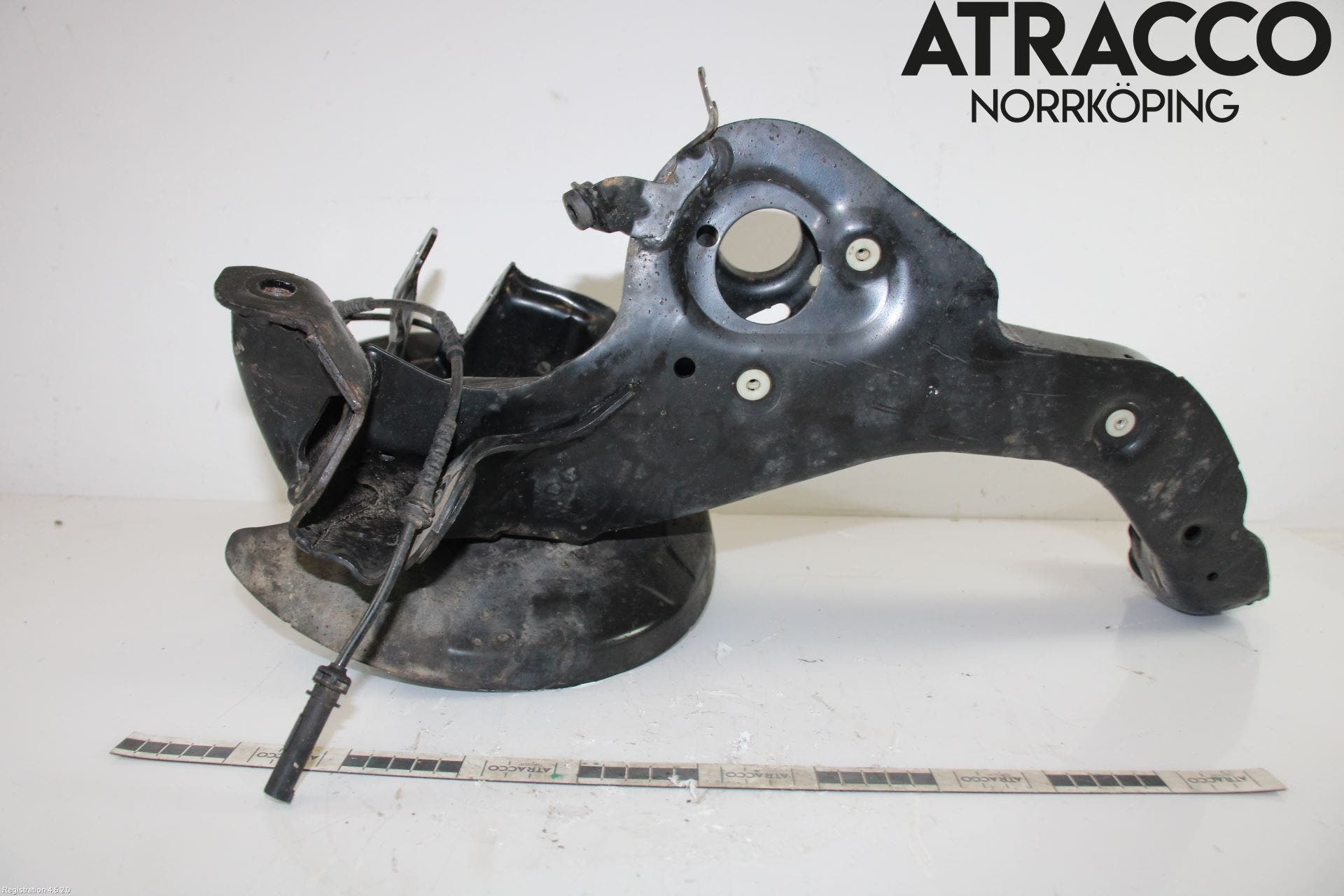 BMW 2 F46 GRAN TOURER 15-22 Hjullagerhus-Spindel Vä B