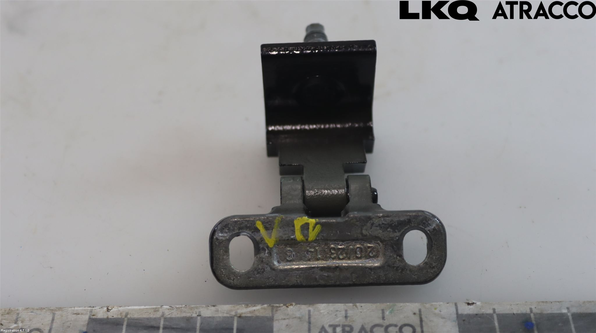 Skoda ENYAQ iV 21- Bakluckegångjärn Vä