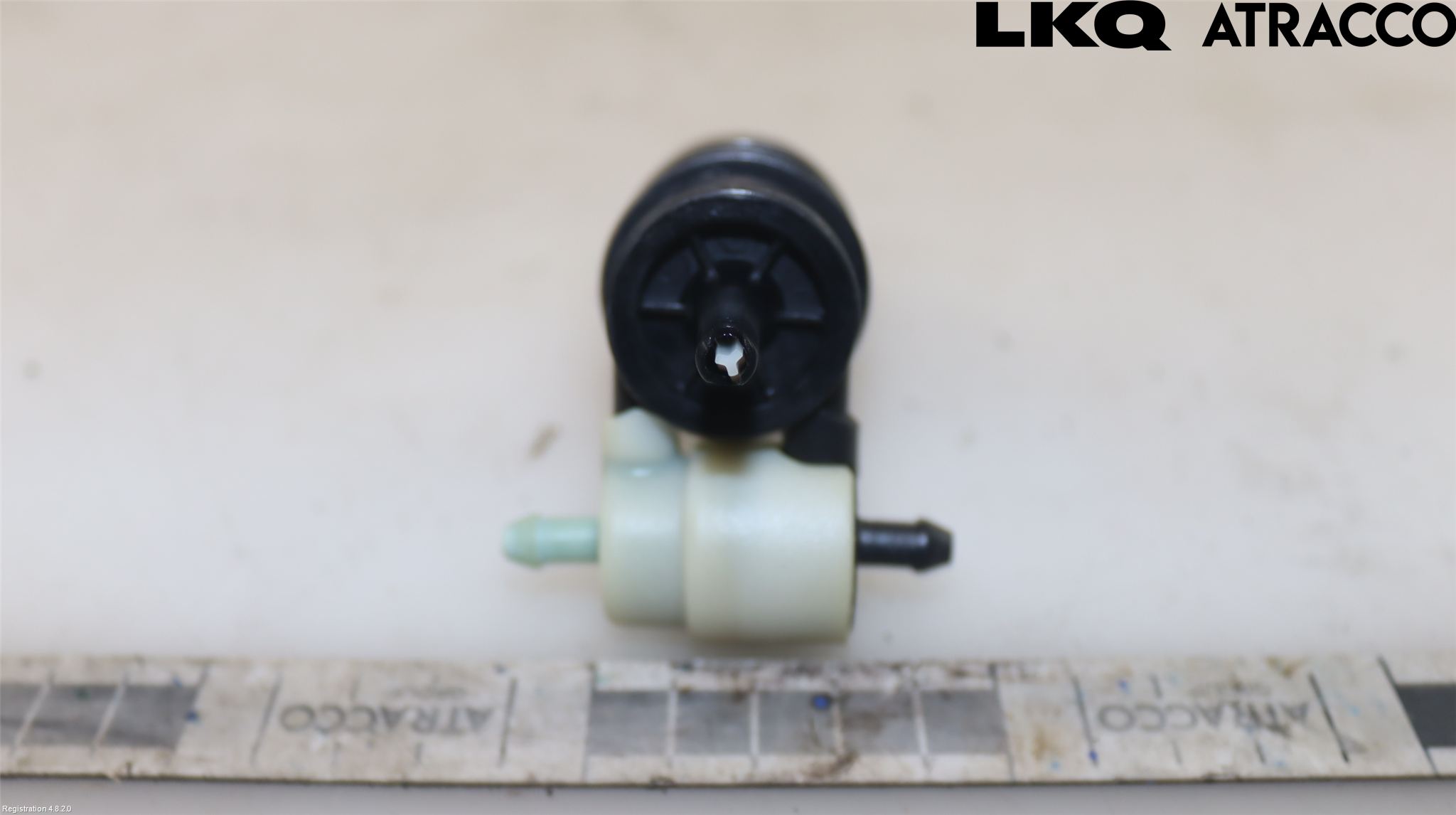 Volkswagen VW POLO 95-01 Spolarpump Vindruta