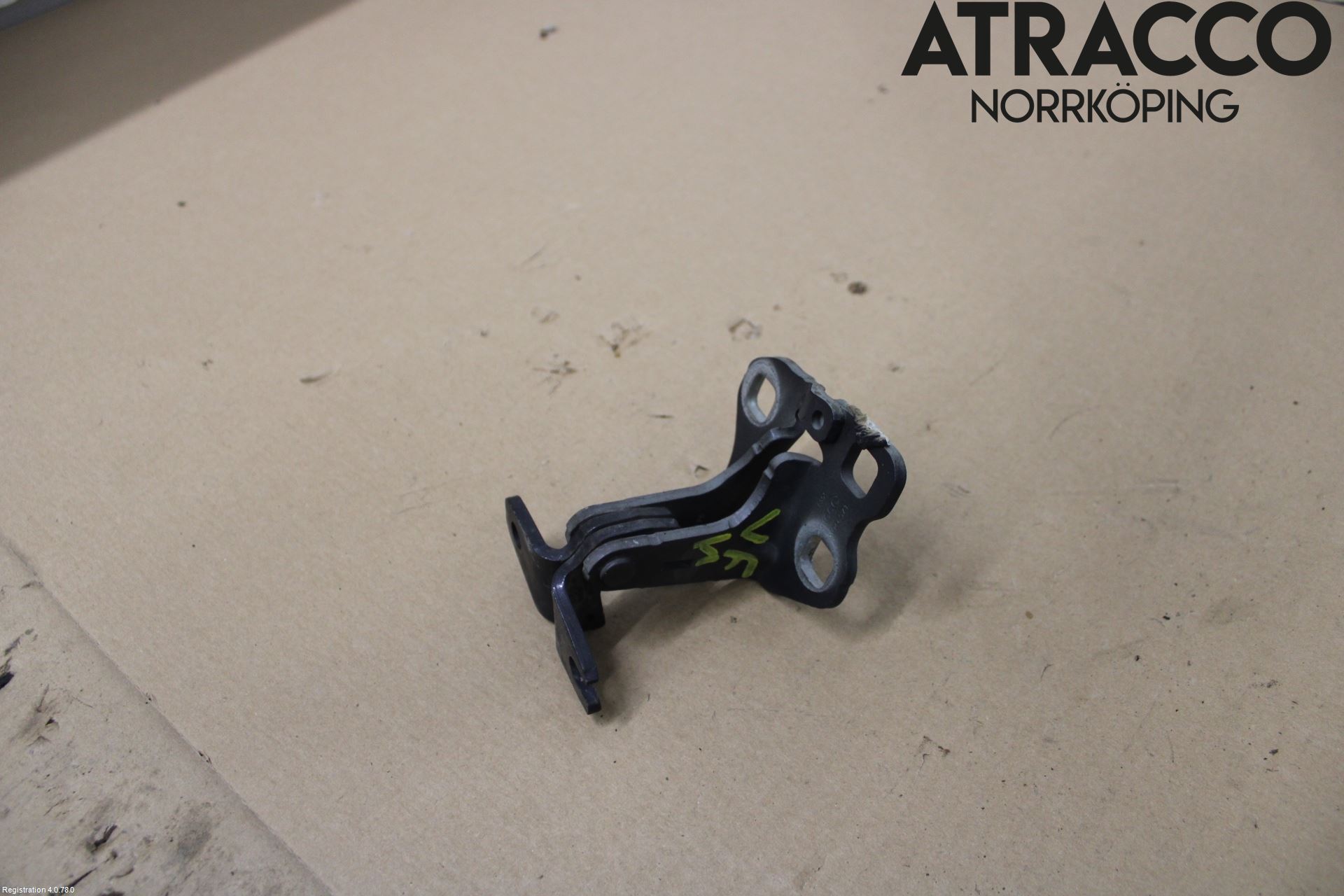 Tesla MODEL 3 17- Dörrgångjärn