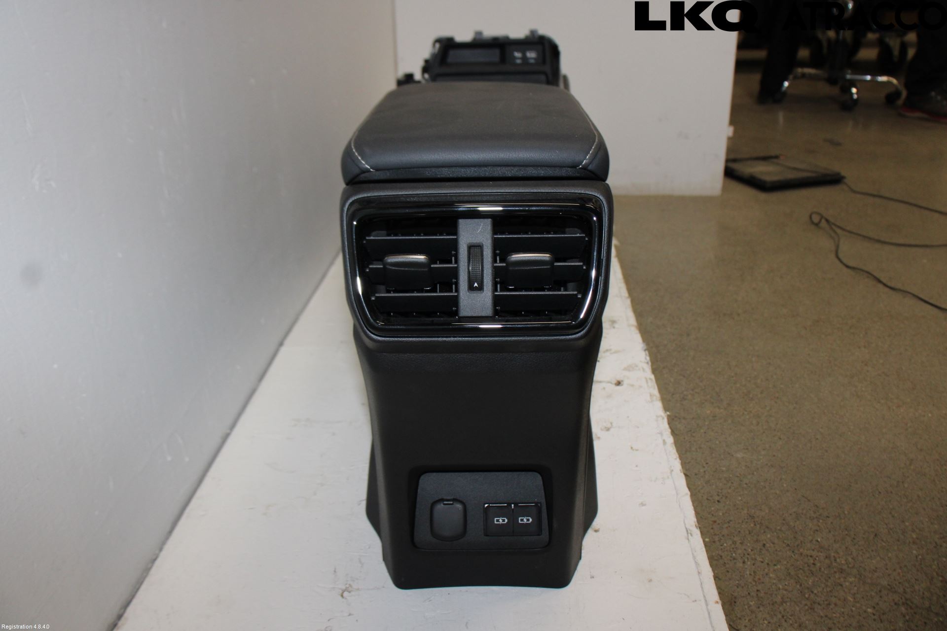 Lexus NX 340h/450h+ 21- Inr Tunnelfack