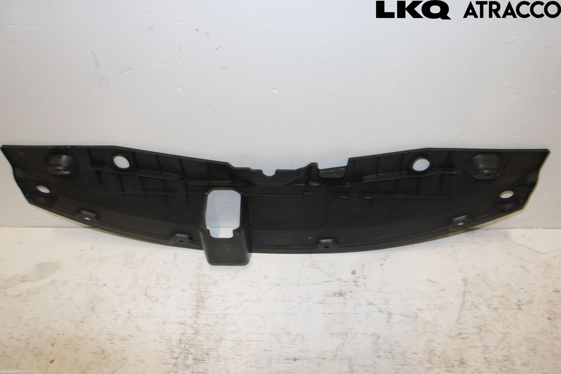 Toyota AVENSIS 09-15 Täckplast Front