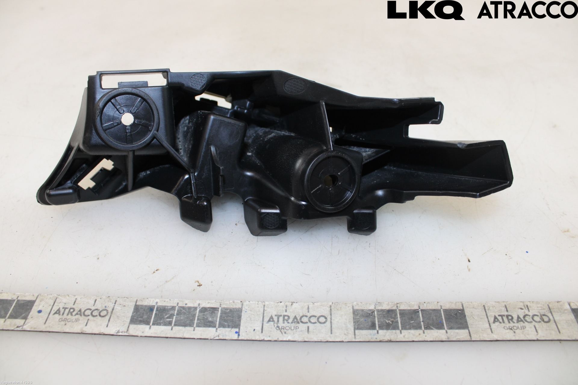 Seat LEON 20- Stötfångarfäste Bak Vä