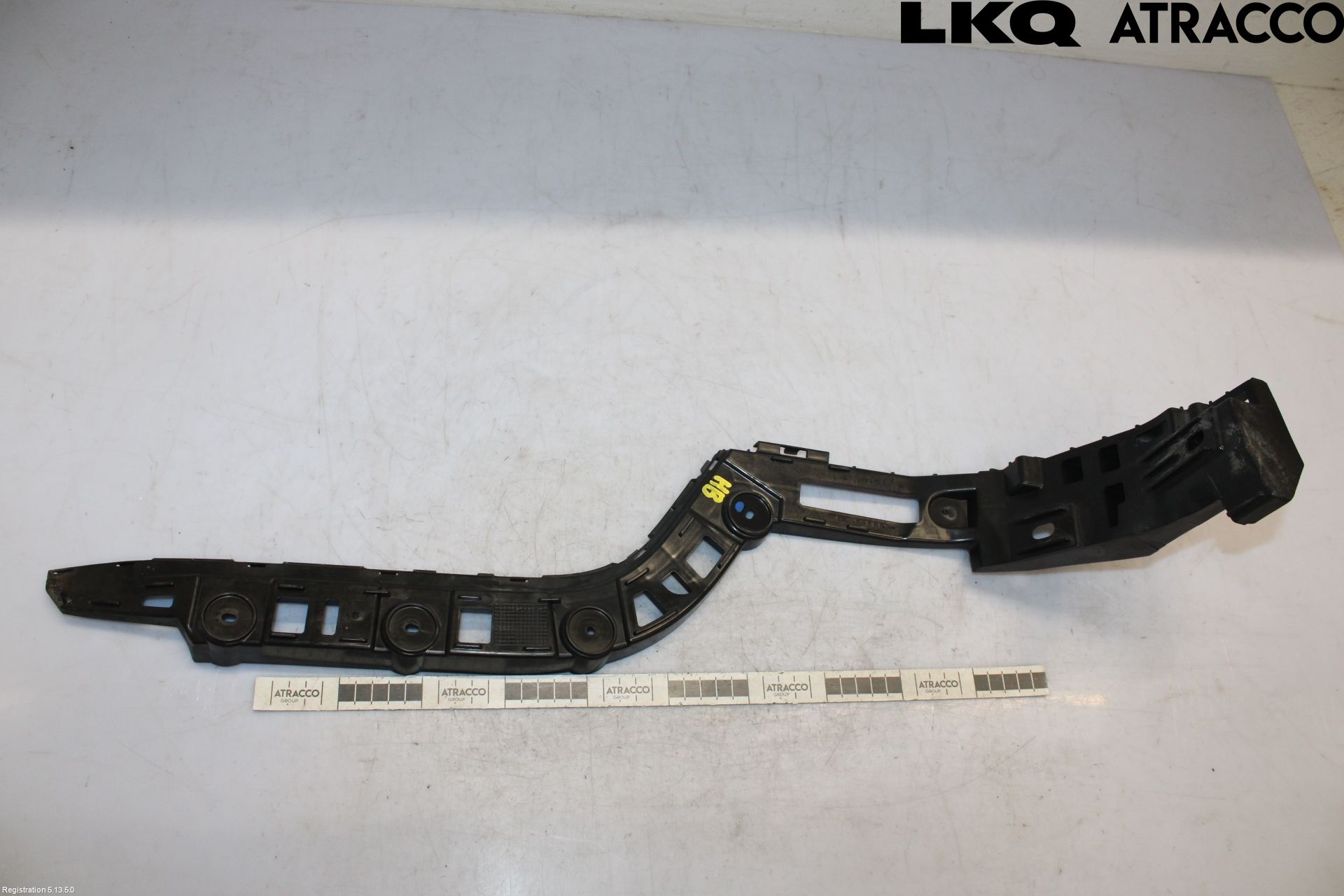 Volkswagen VW PASSAT 11-14 Stötfångarfäste Bak Hö