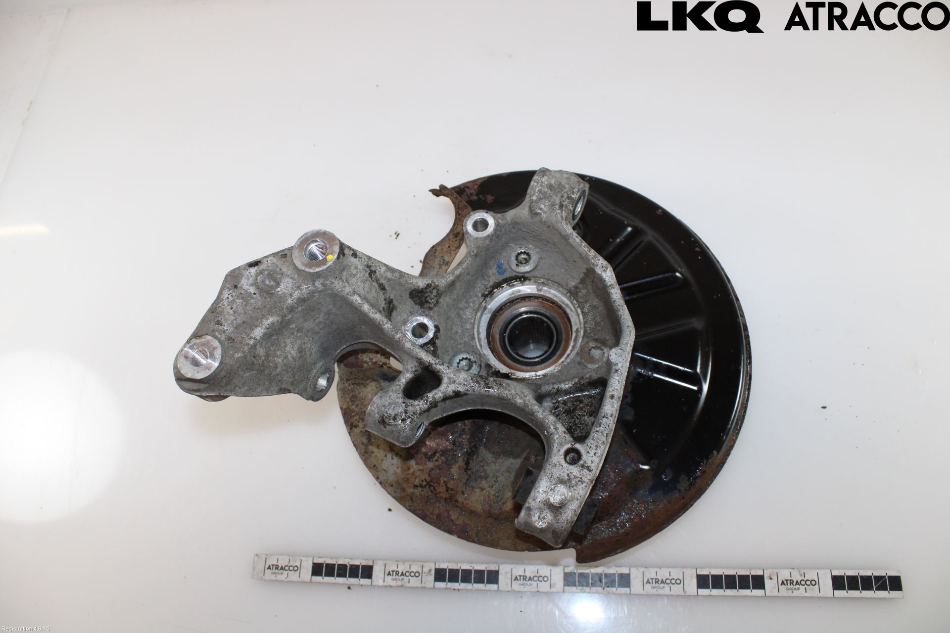 Skoda SUPERB 16-24 Hjullagerhus-Spindel Hö B