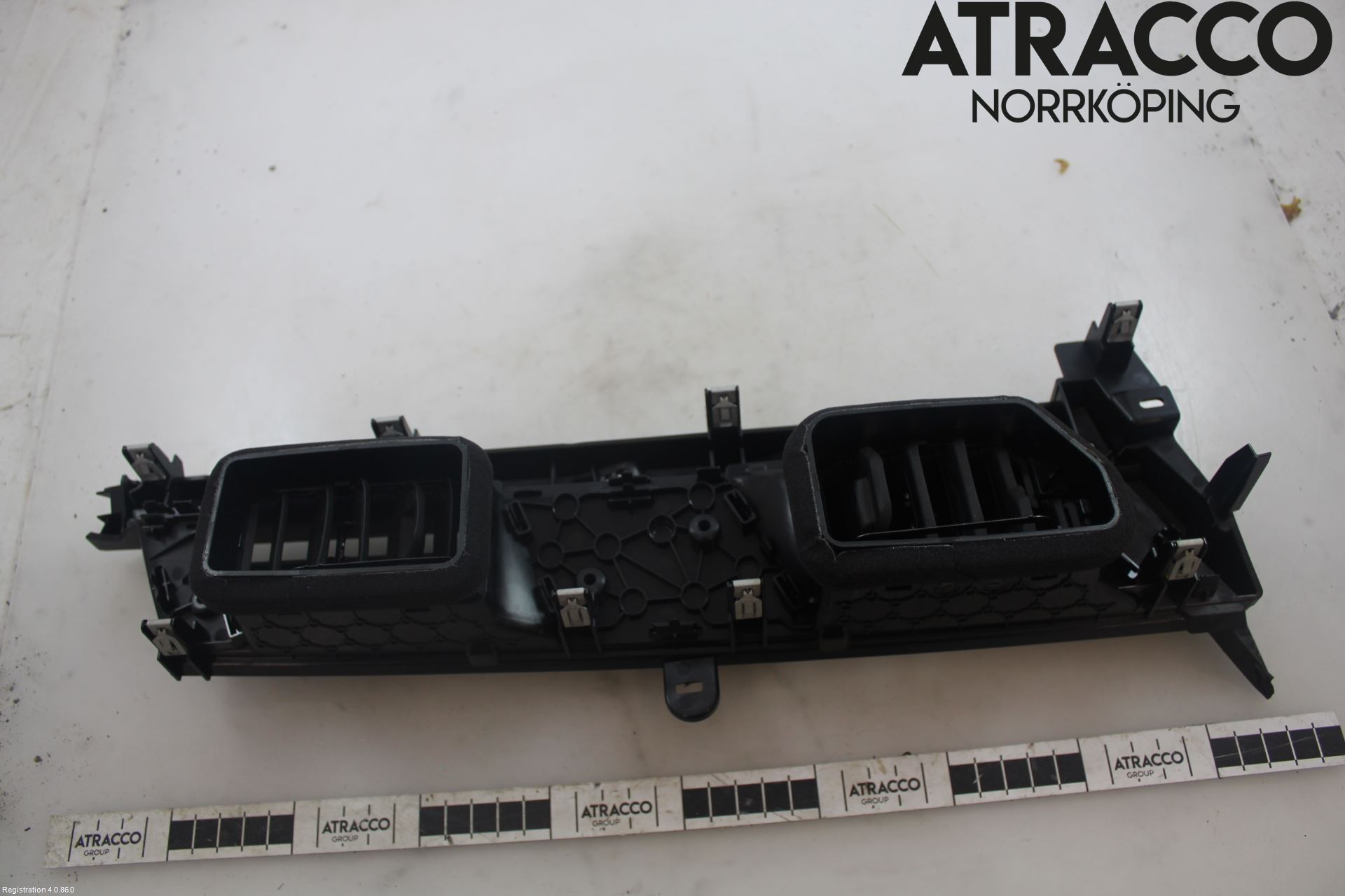 Audi Q4 E-TRON FZ 22- Defrosterkanal-Munstycke