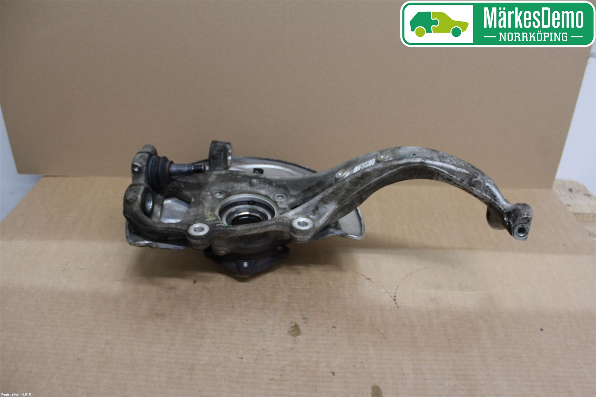 Audi A4/S4 B9 16-19 Styrspindel Lagerhus Hö