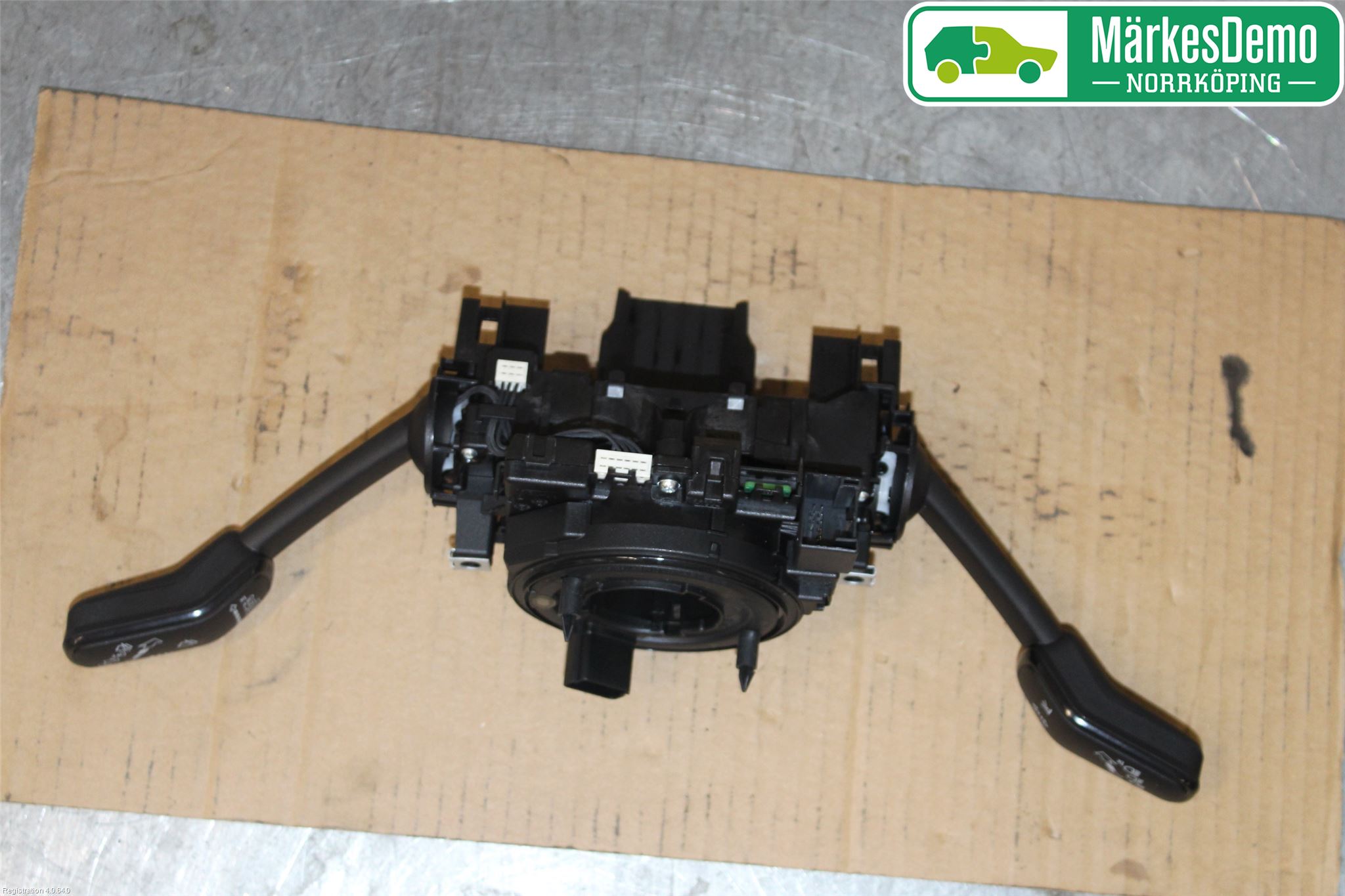 Volkswagen VW PASSAT 15-19 Spakcentral