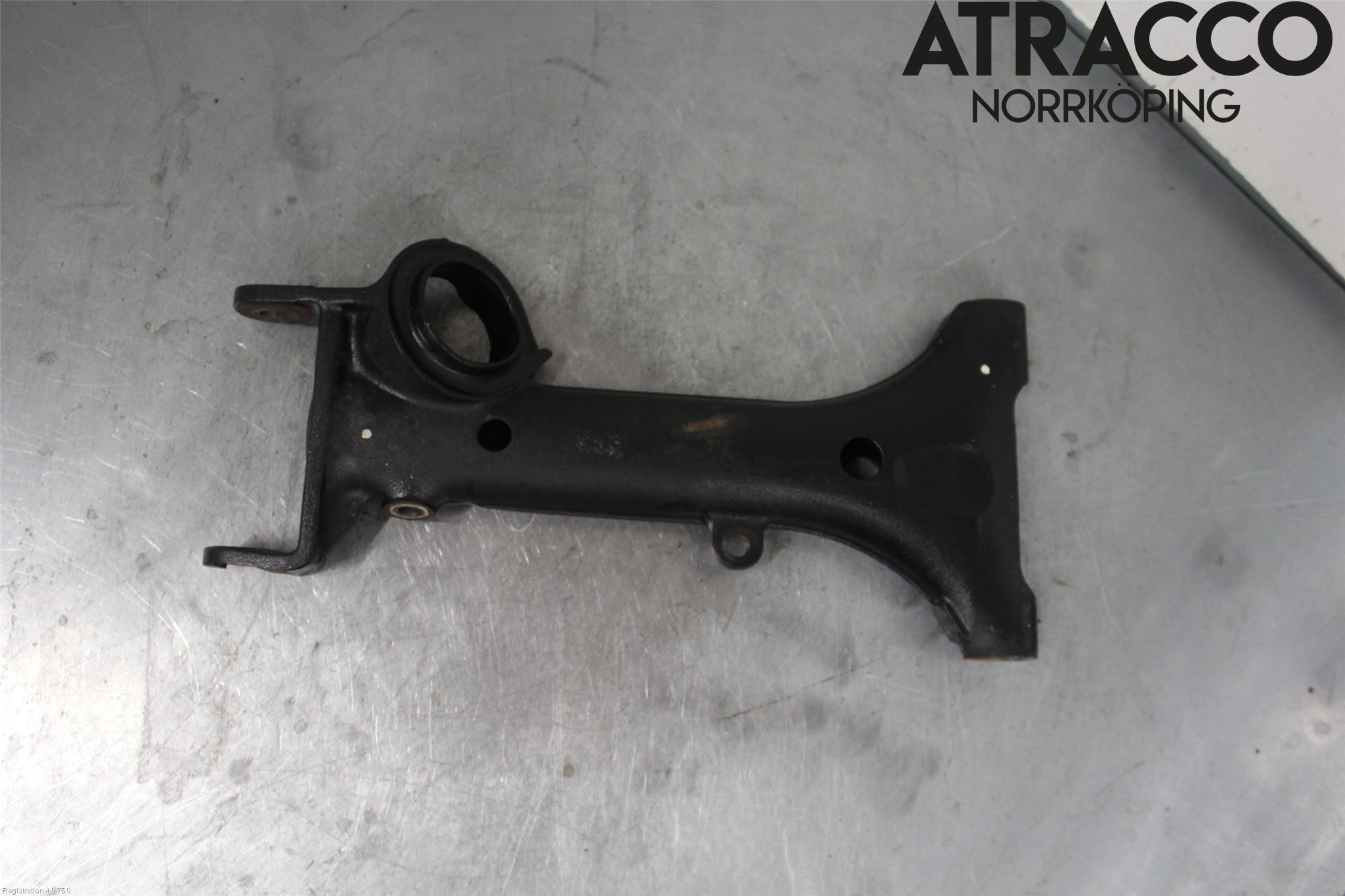 Jaguar XK8/XKR   96-06 Bärarm Bak Vänster