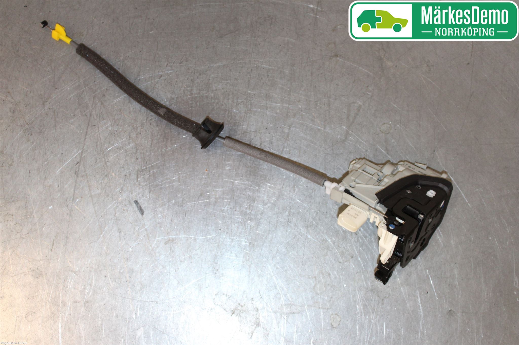 Audi A4/S4 B9 16-19 Låskista-Dörrlås