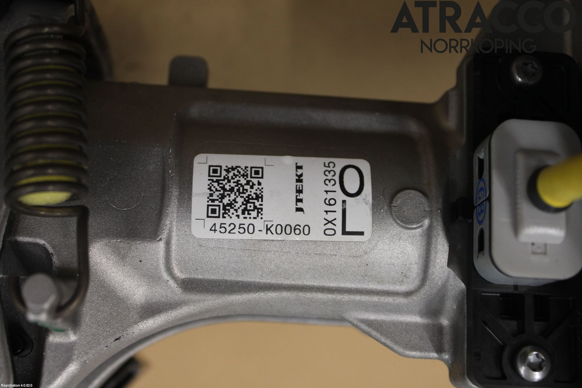 Toyota YARIS XP21 20- Rattaxelagg Med Inb Servo