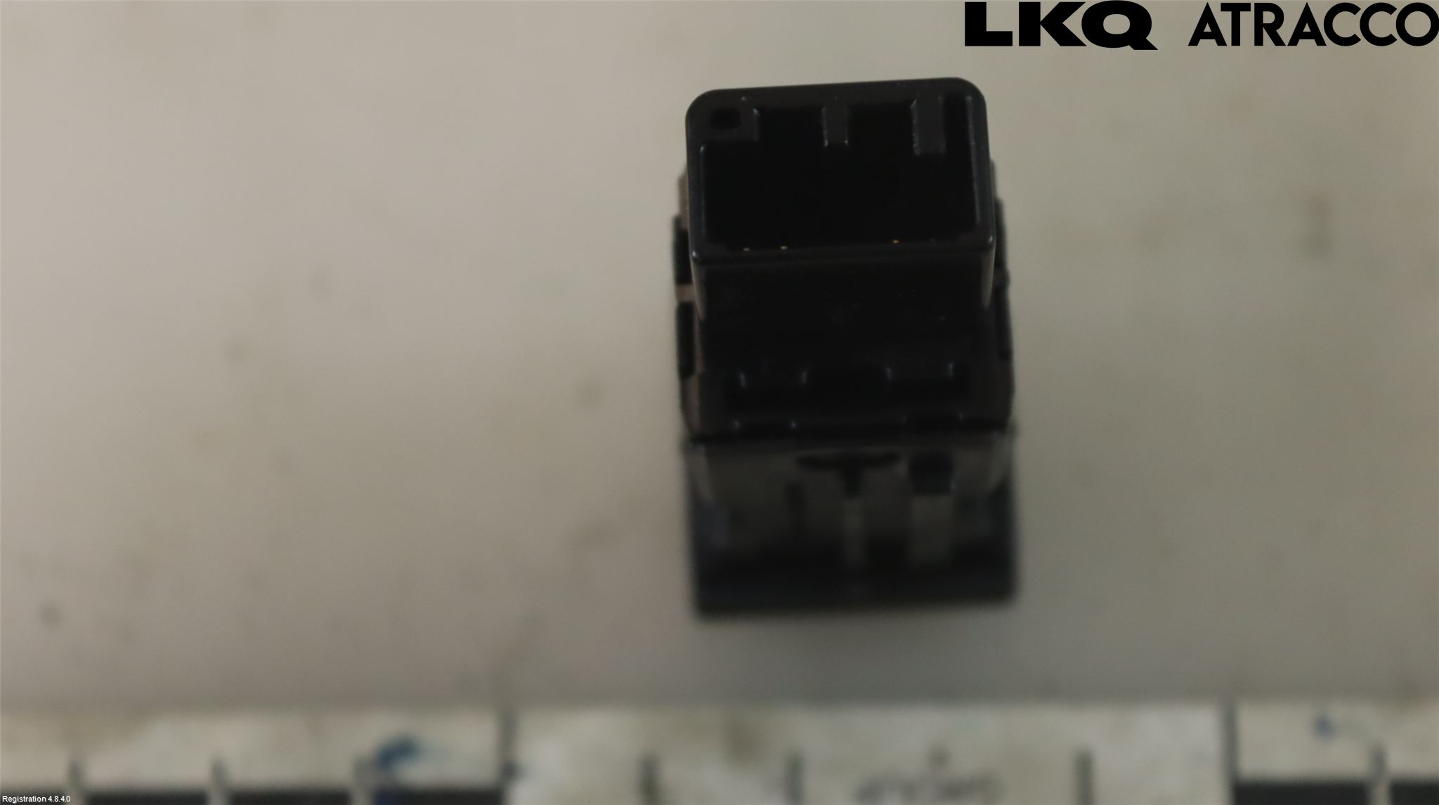 Toyota RAV4 19- Strömställare Tanklucka