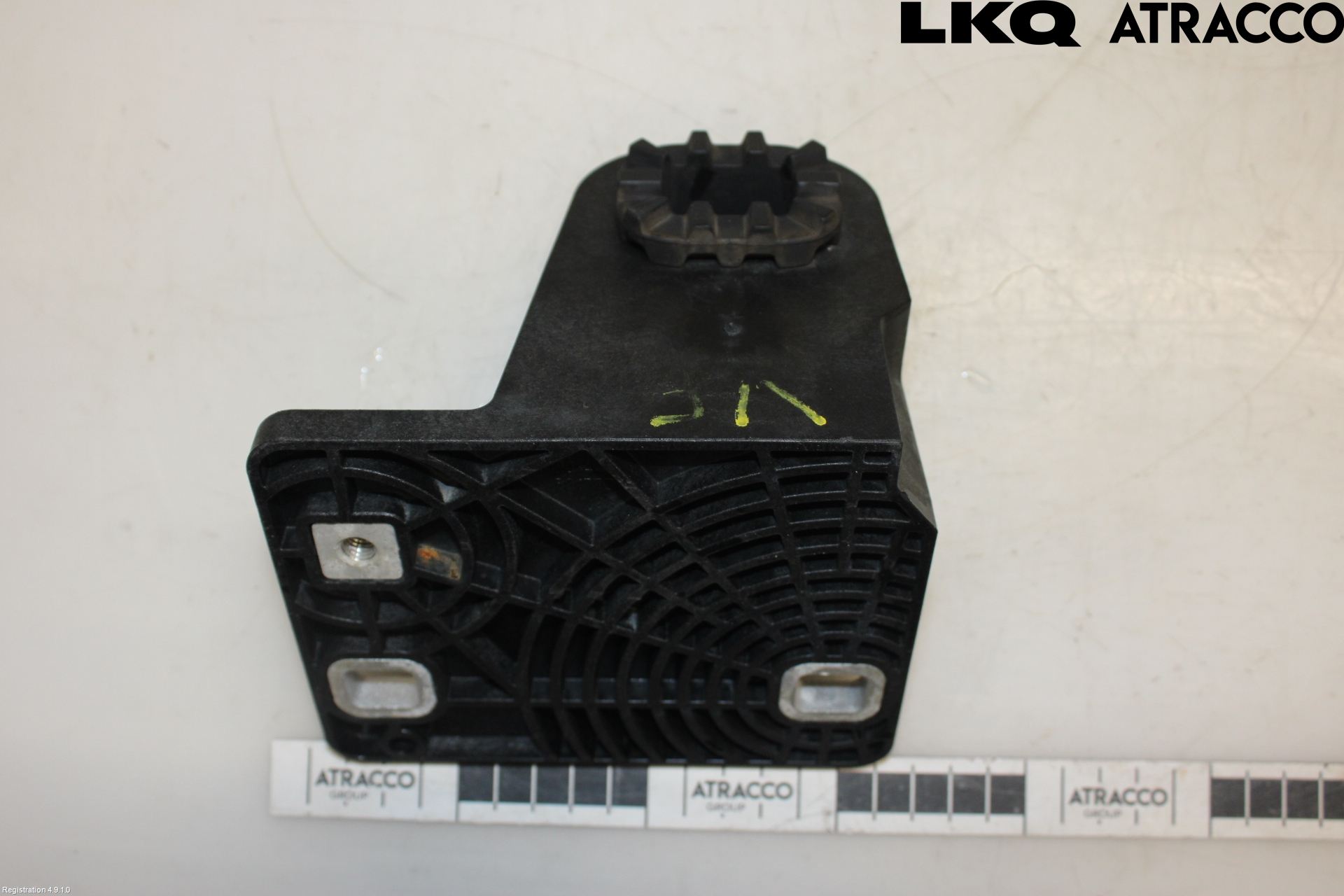 Volkswagen VW ID.7/TOURER 24- Kylarfäste-Ram-Balk