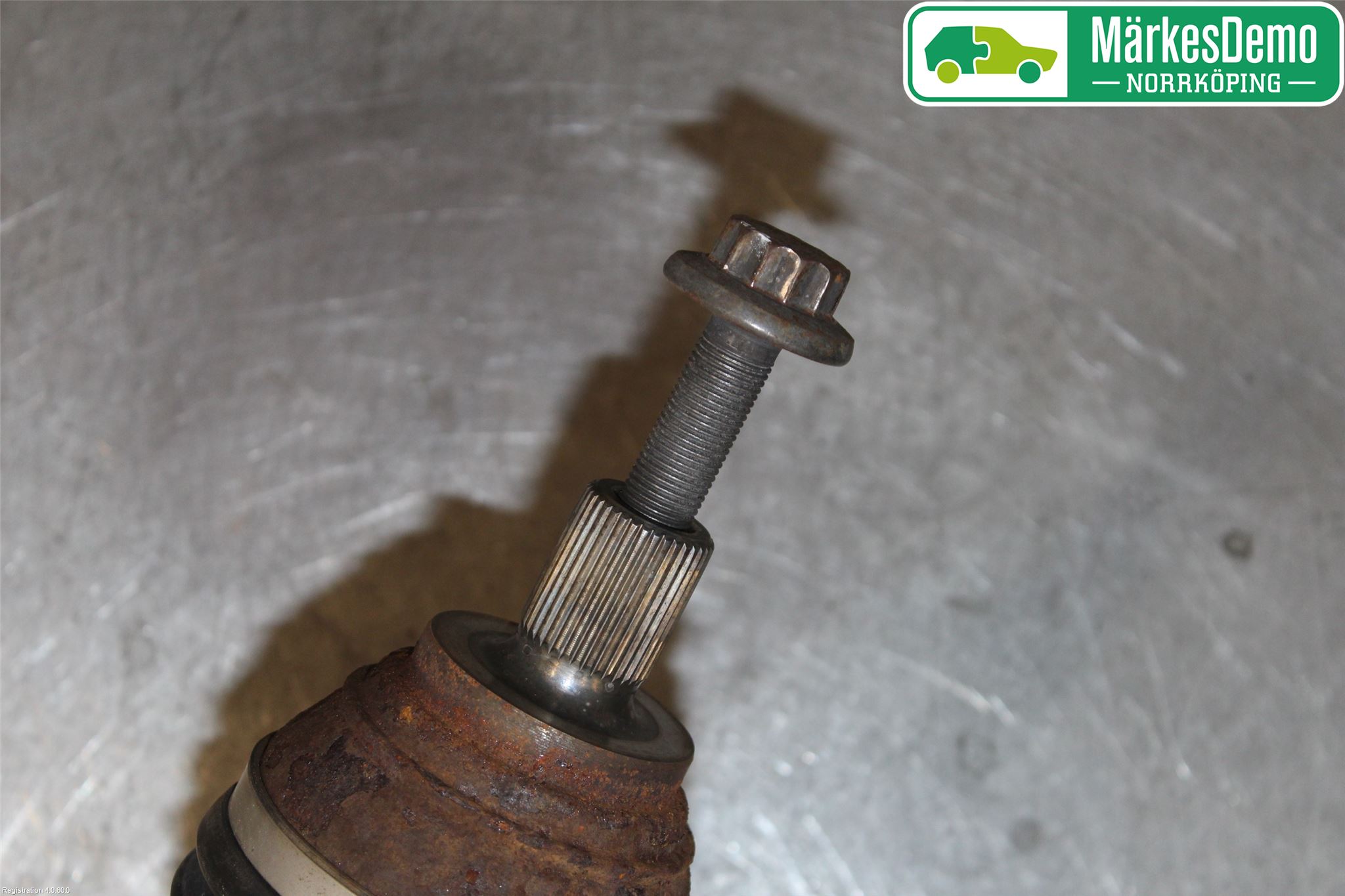 Volkswagen VW GOLF / E-GOLF VII 13-20 Drivaxel Fram Höger
