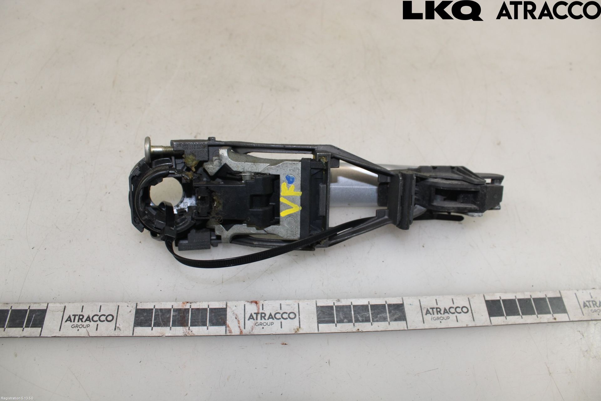 Volkswagen VW POLO 02-05 Dörrhandtag Yttre Vä