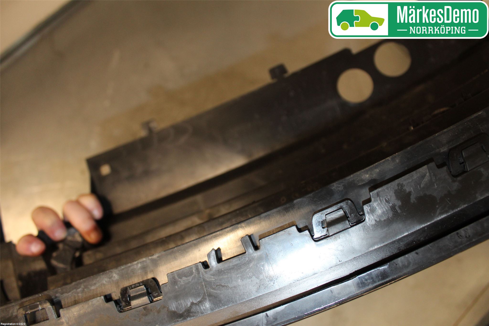 Volkswagen VW TIGUAN 16-24 Grill Komp