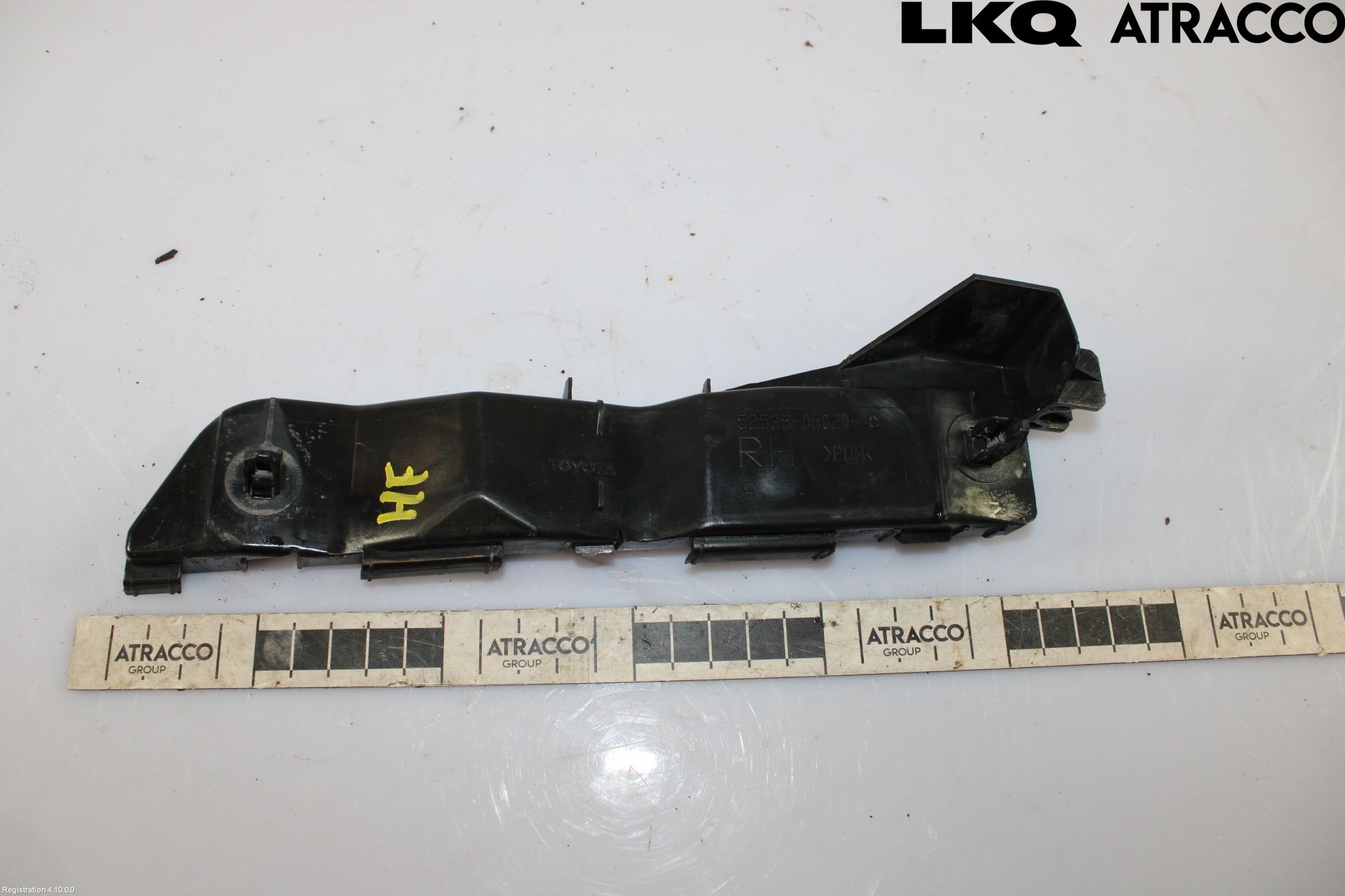 Toyota AVENSIS 07-08 Stötfångarfäste Fram Hö