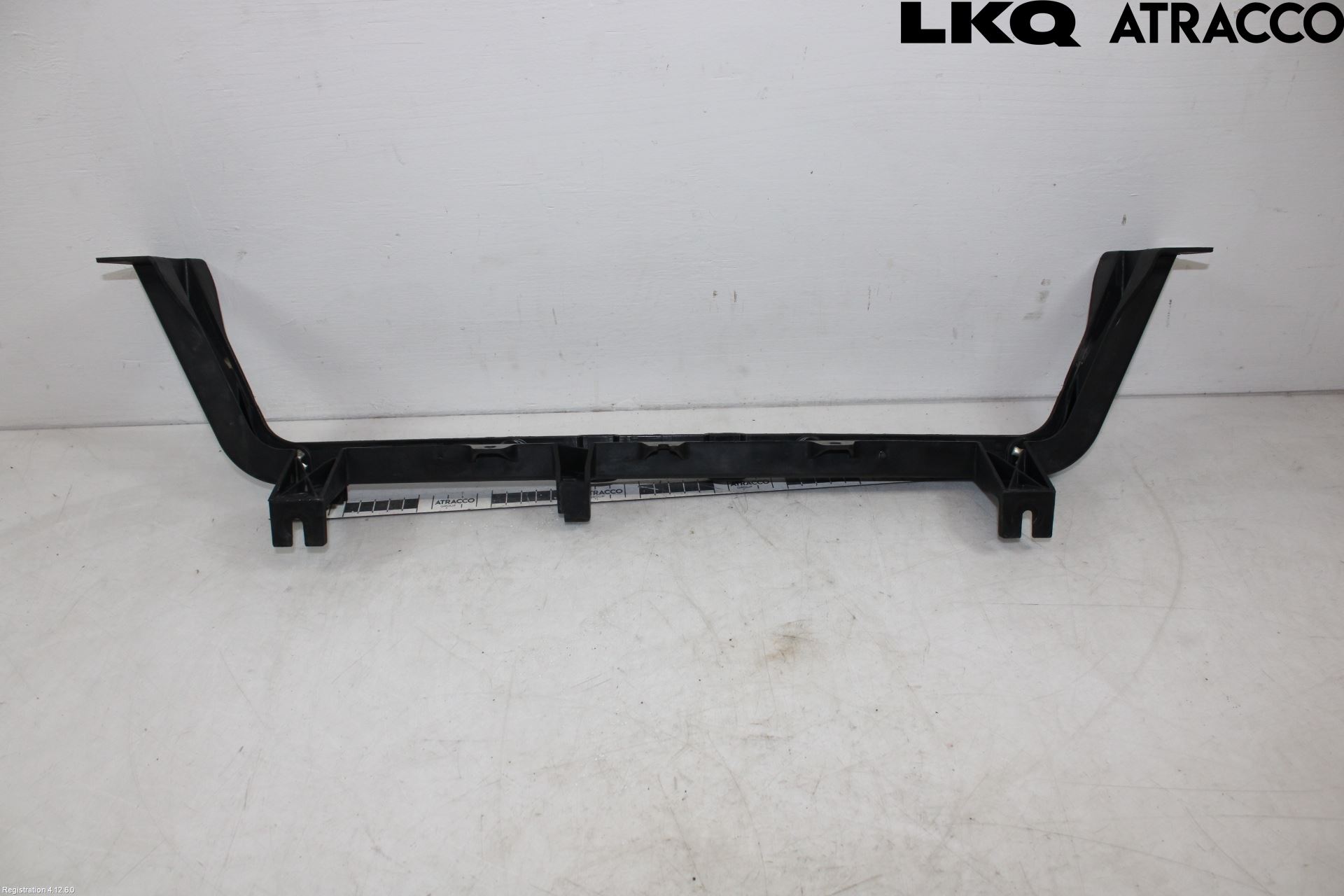 Mopedbil Ligier LIGIER JS 50 Front Huvlåsplåt-Balk