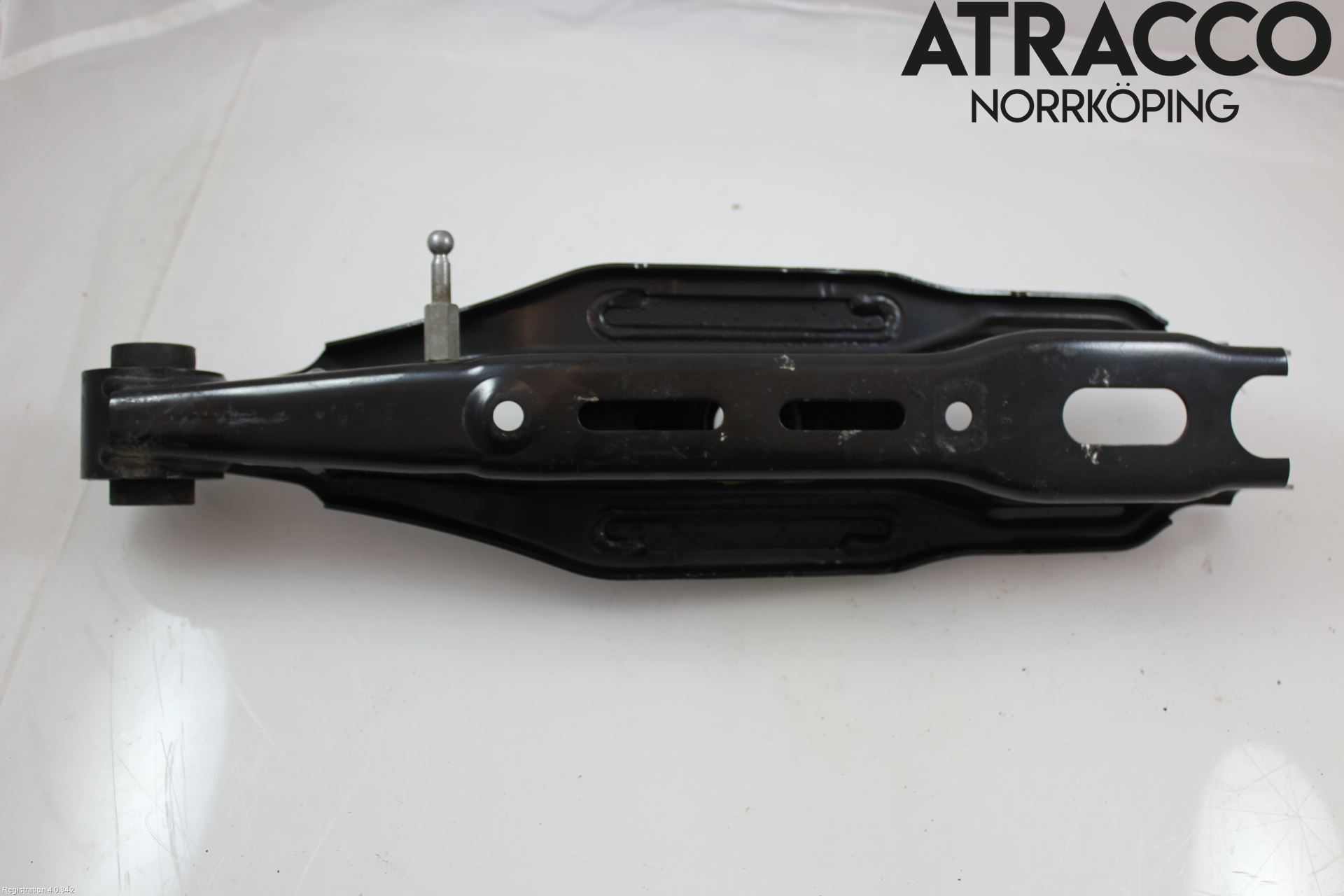 Skoda ENYAQ iV 21- Bärarm Bak Vänster