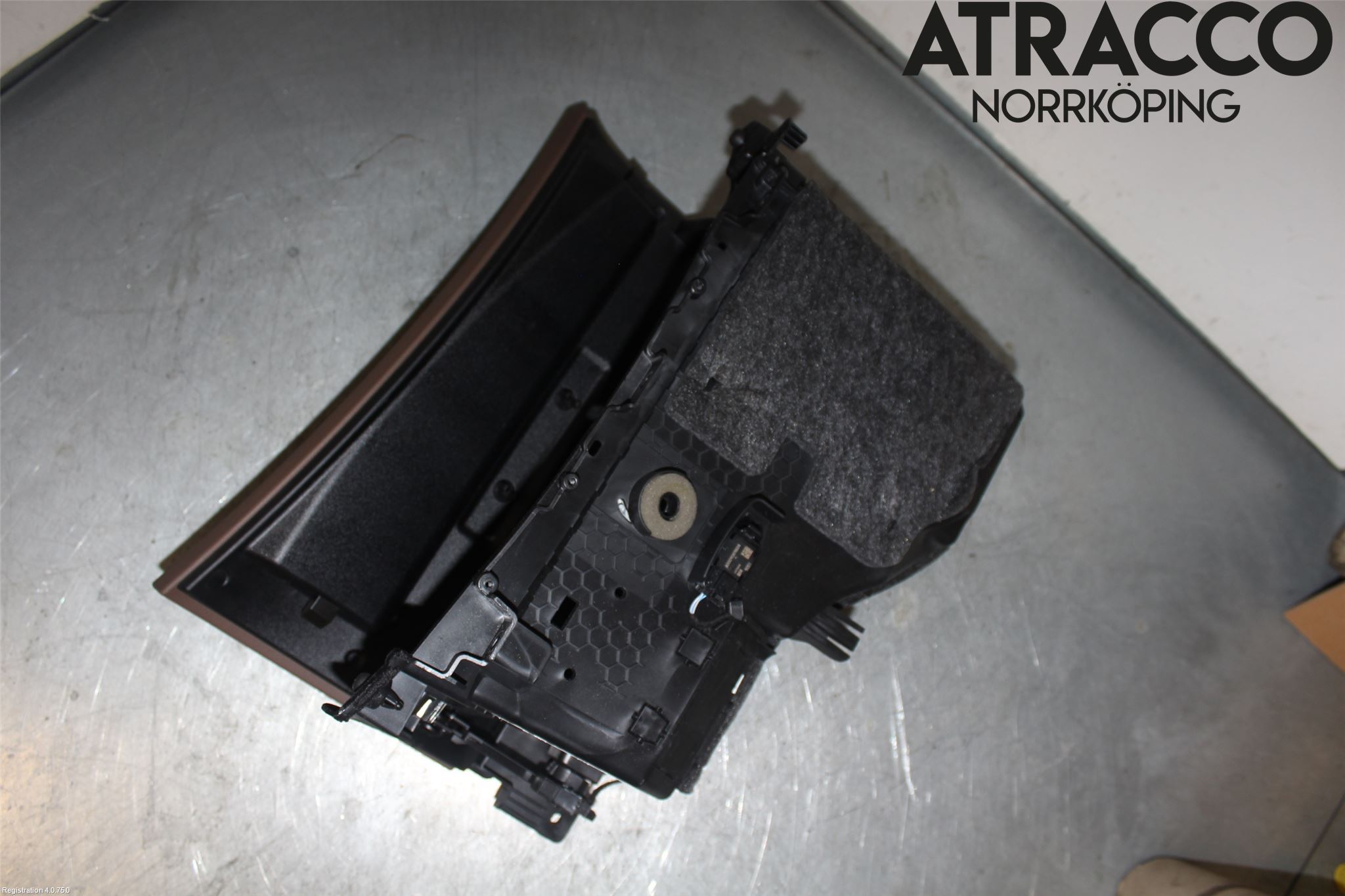 Mercedes-Benz MB E-KLASS (W213) 16-23 Handskfack