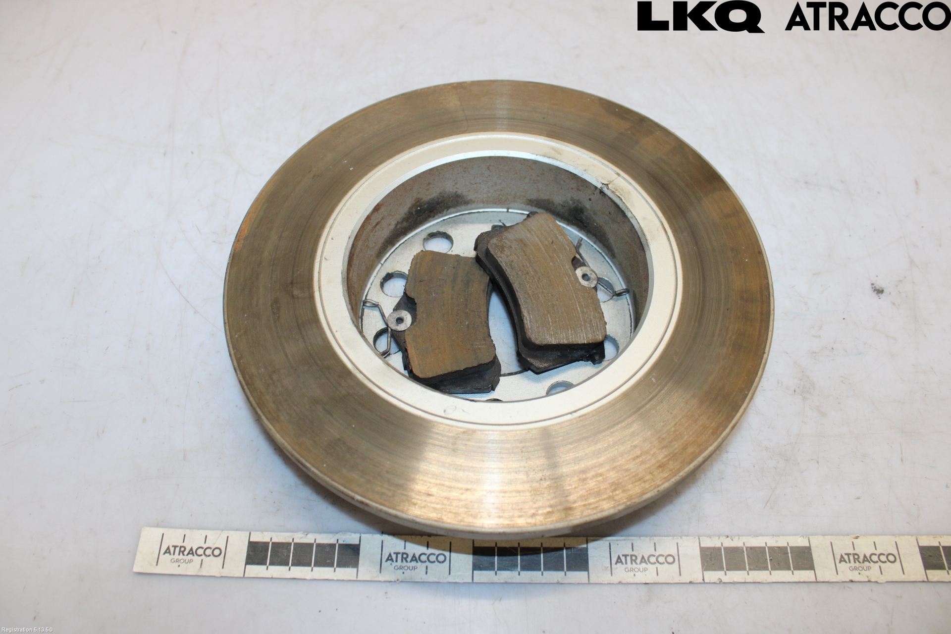 Volkswagen VW GOLF V 04-09 Bromsskiva Bak