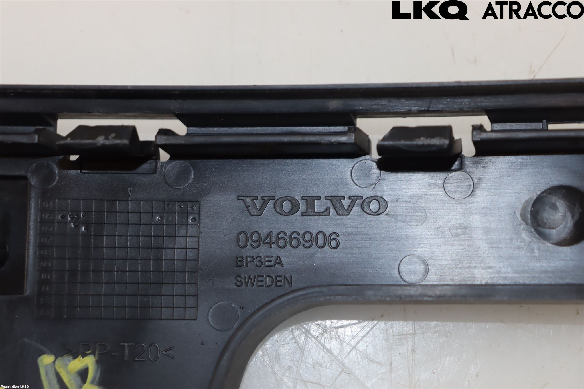 Volvo C70 06-10 Stötfångarfäste Bak Vä