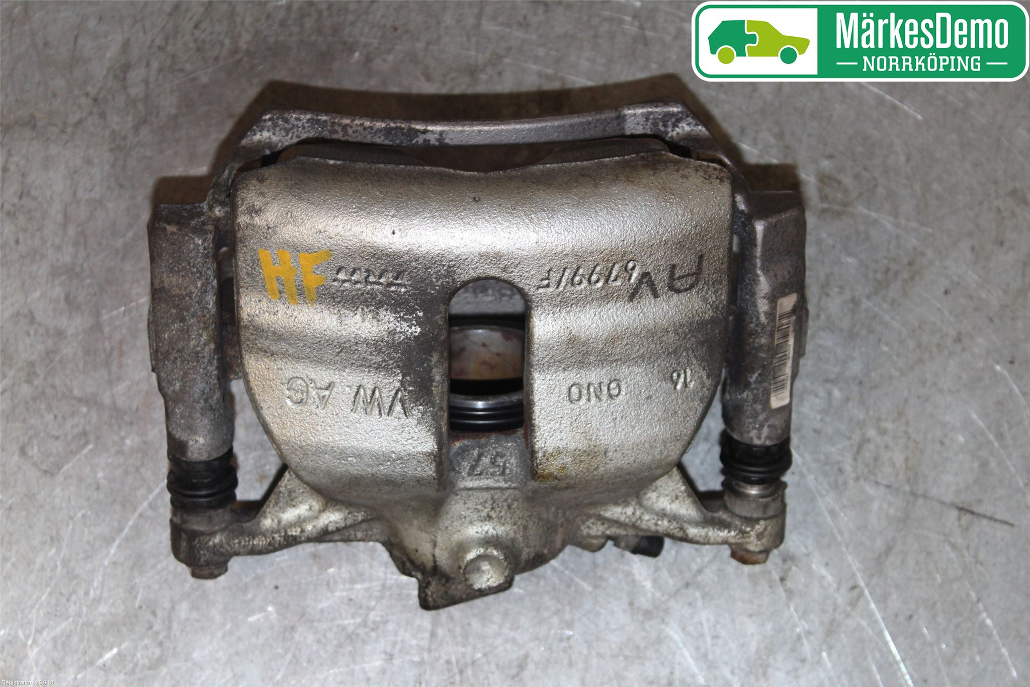 Skoda KAROQ 18- Bromsok Fram Höger