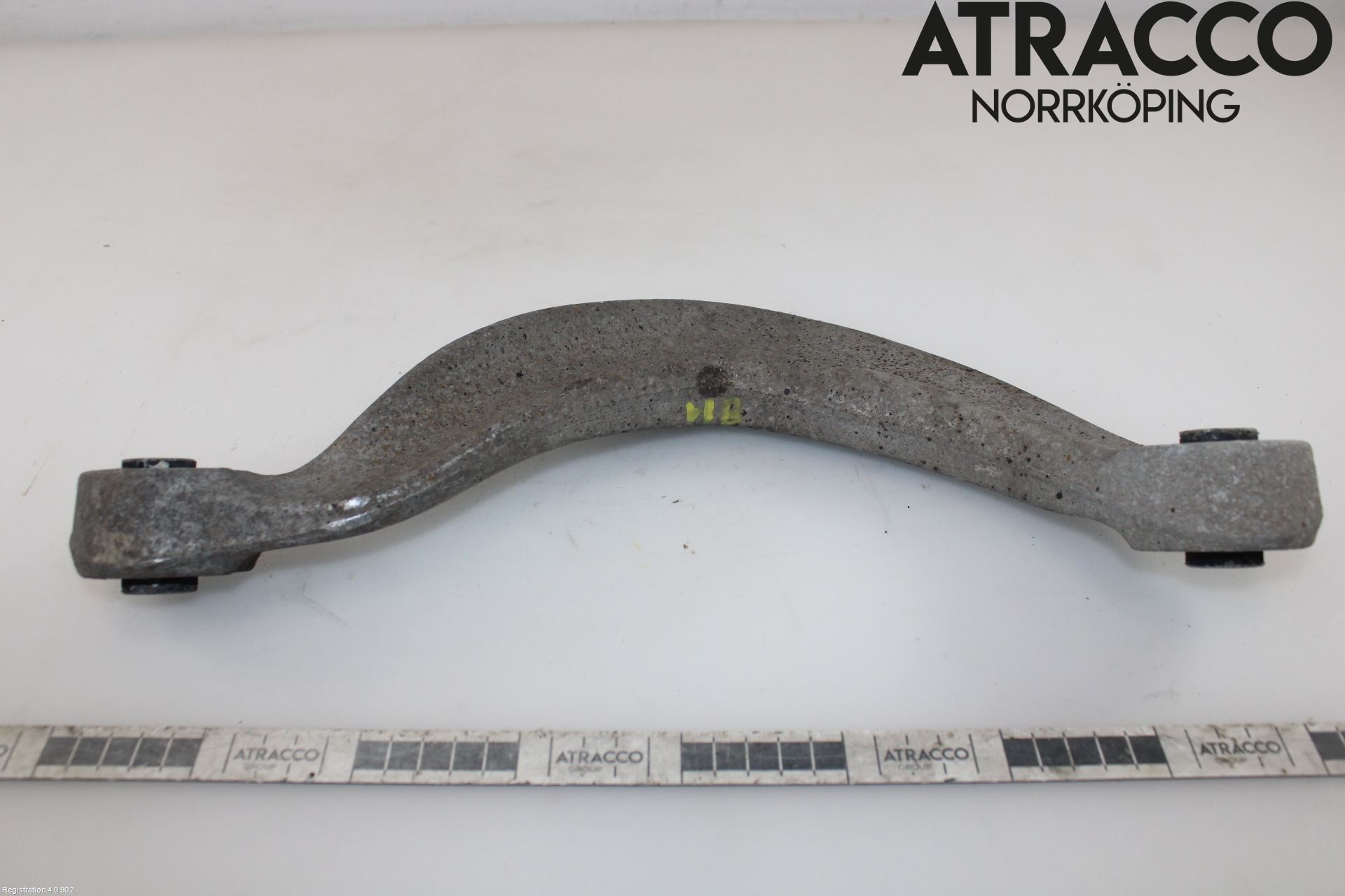 Audi A4/S4 08-11 Bärarm Bak Övre Höger