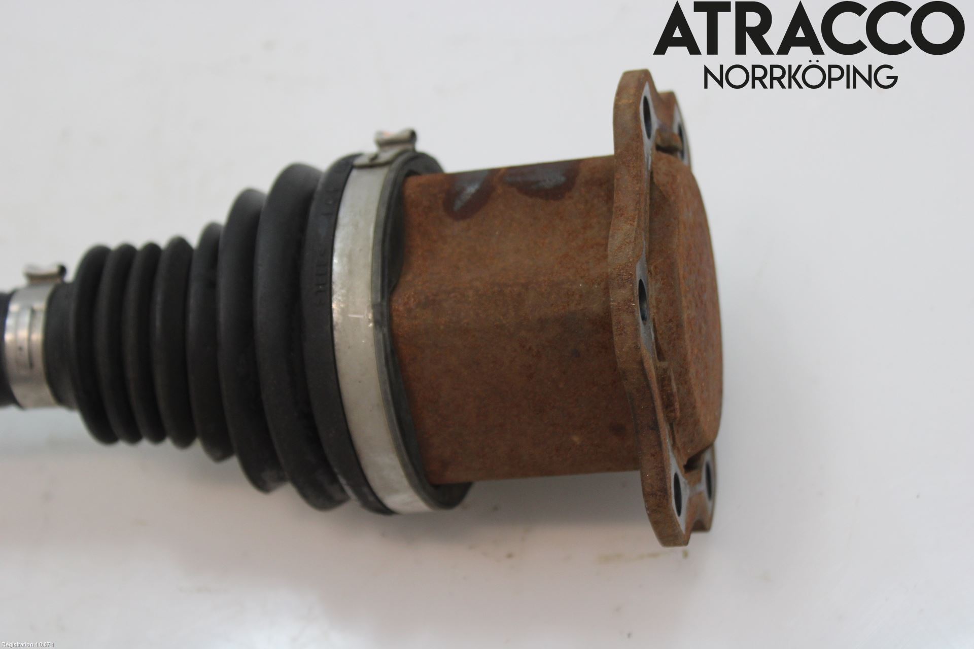 Audi Q5 09-16 Drivaxel Fram Vänster