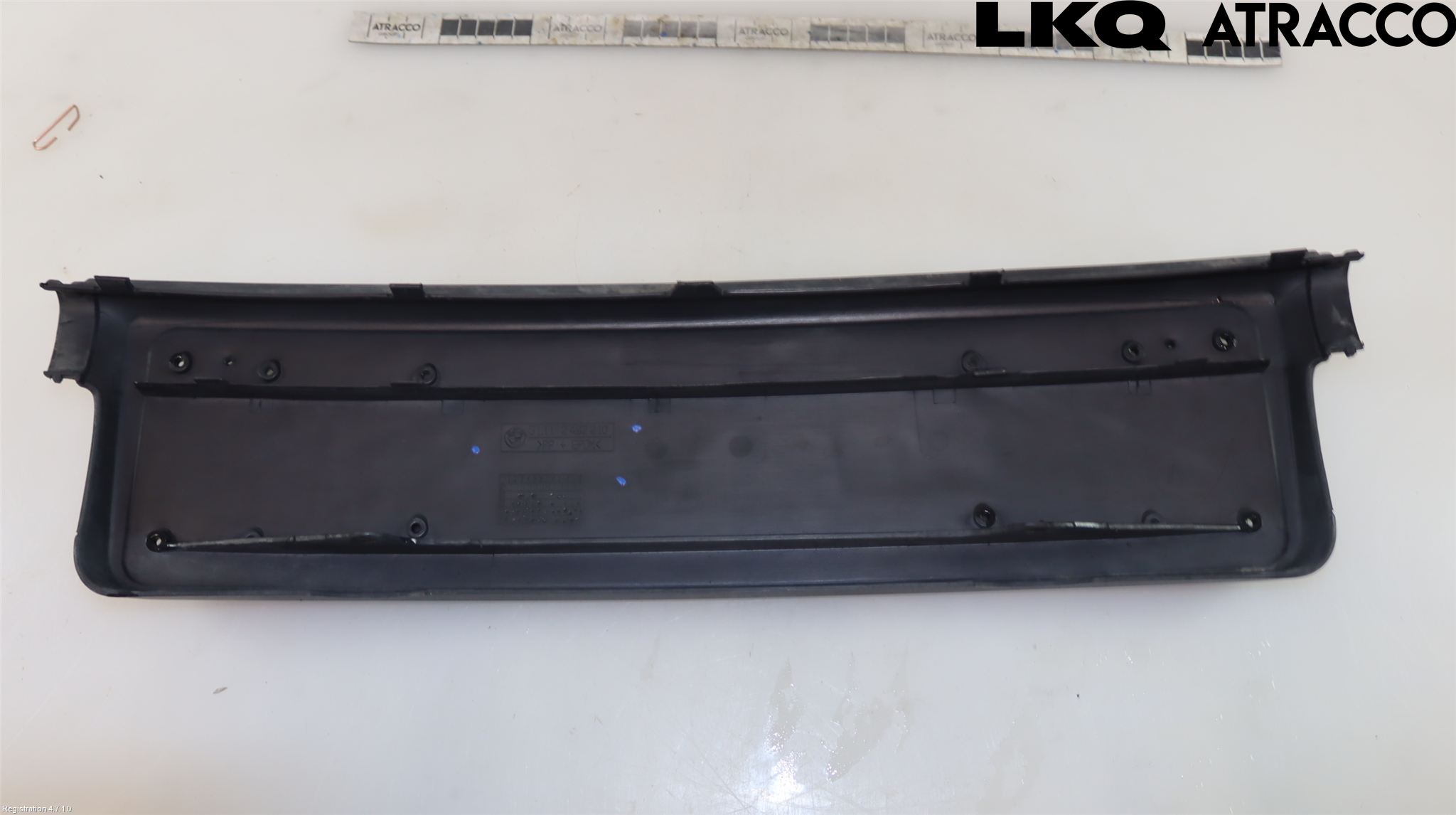 BMW 3 E46      98-05 Stötfångardel Fram Mitt