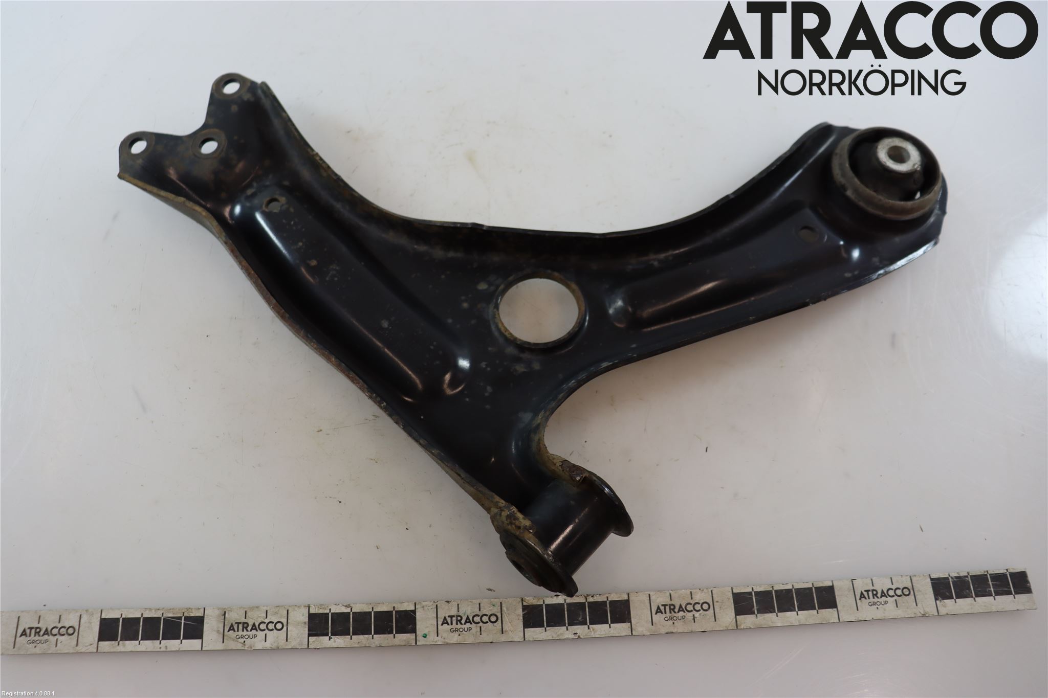 Volkswagen VW UP! / E-UP! Bärarm Fram Undre Vä