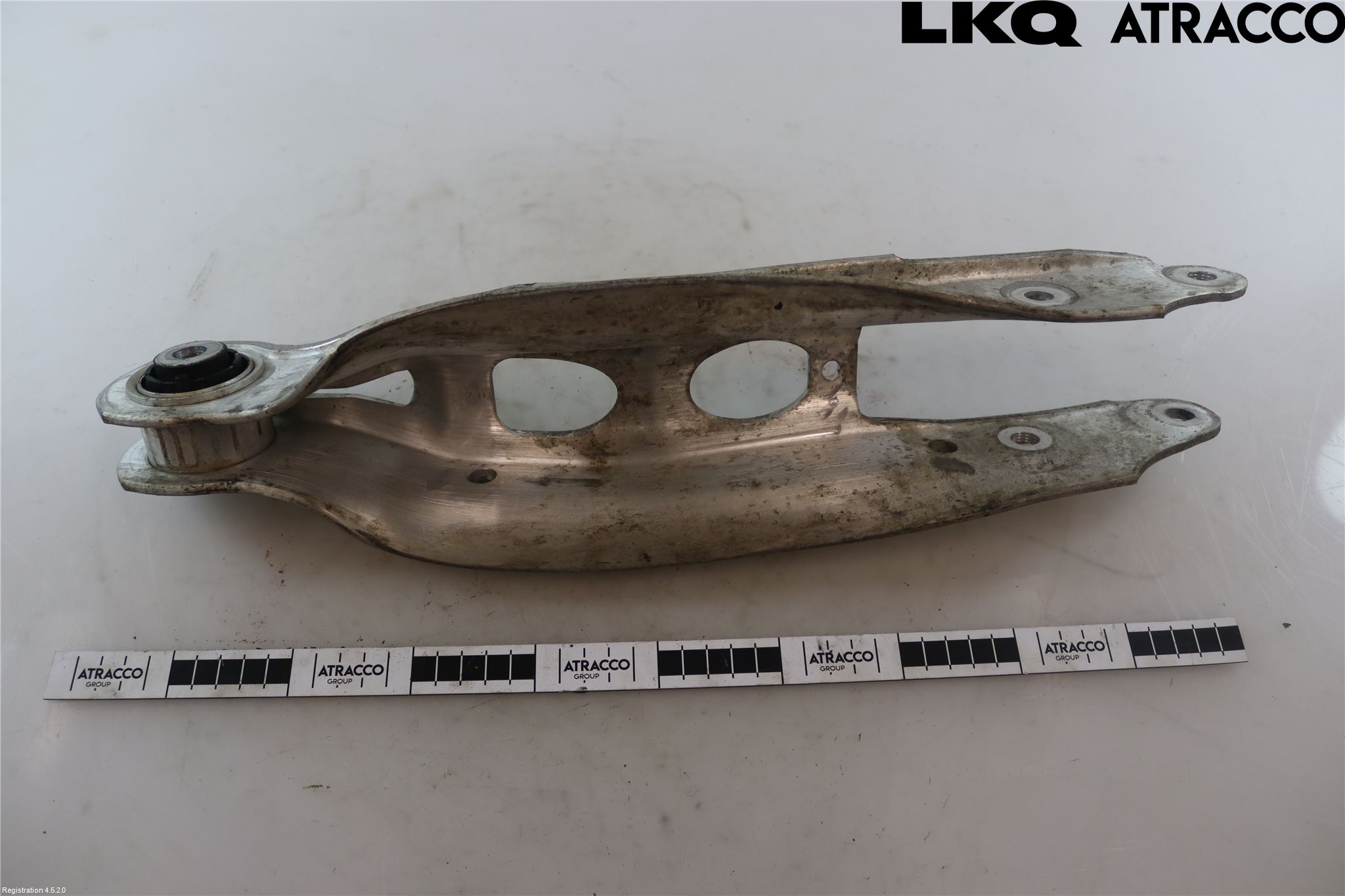 Audi A4/S4 B9 20- Bärarm Bak Höger