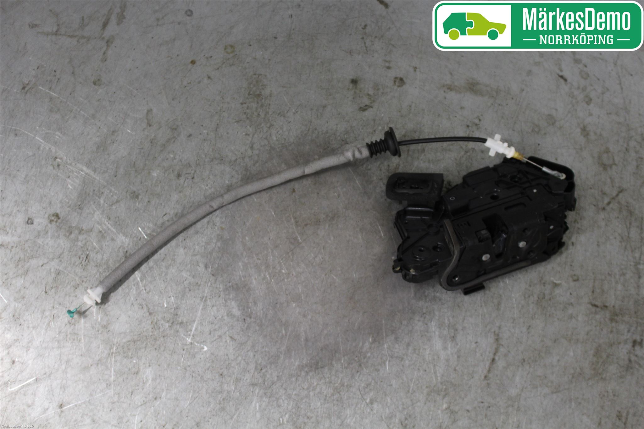 Skoda SUPERB 16-24 Låskista-Dörrlås