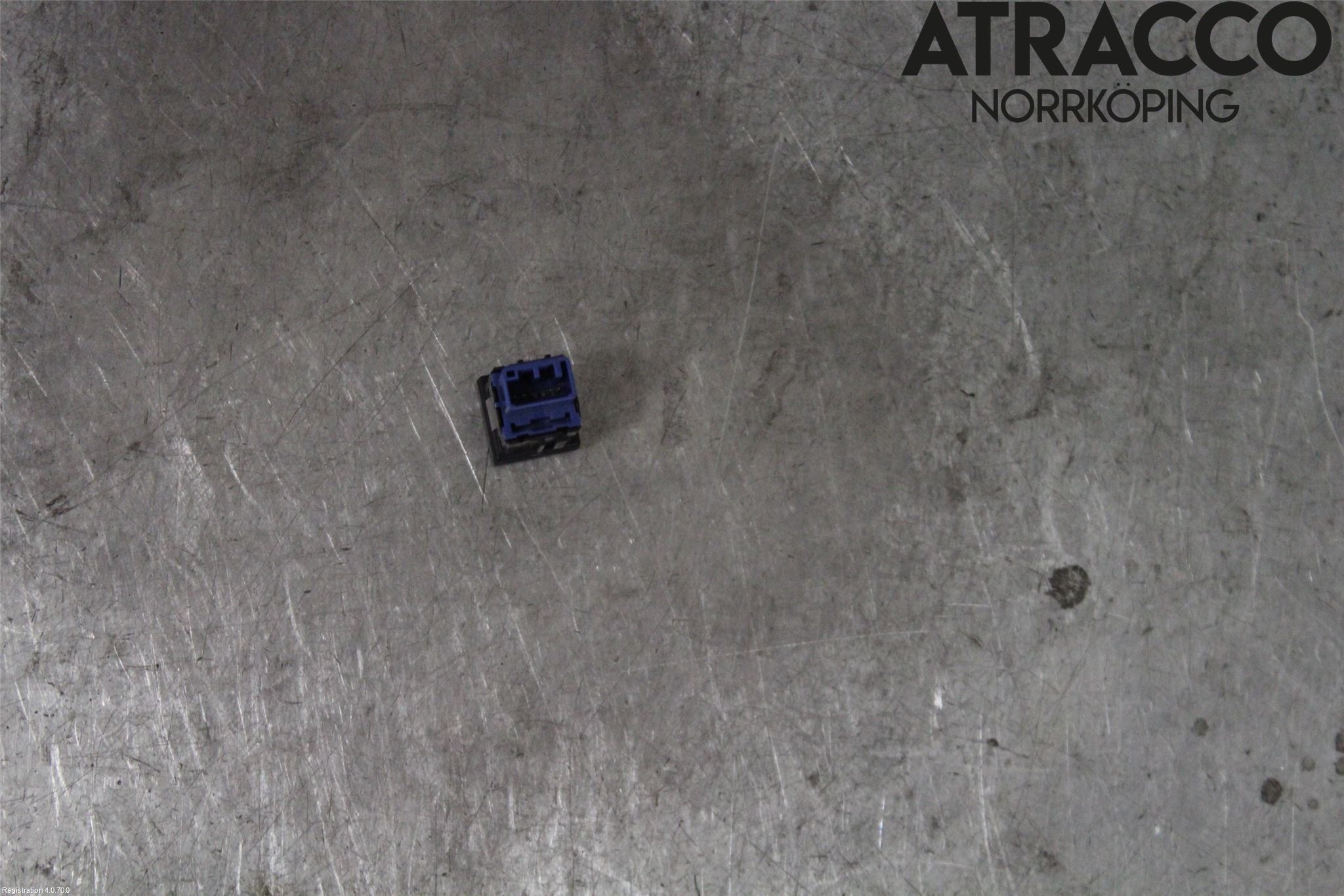 Toyota RAV4 19- Strömställare Tanklucka