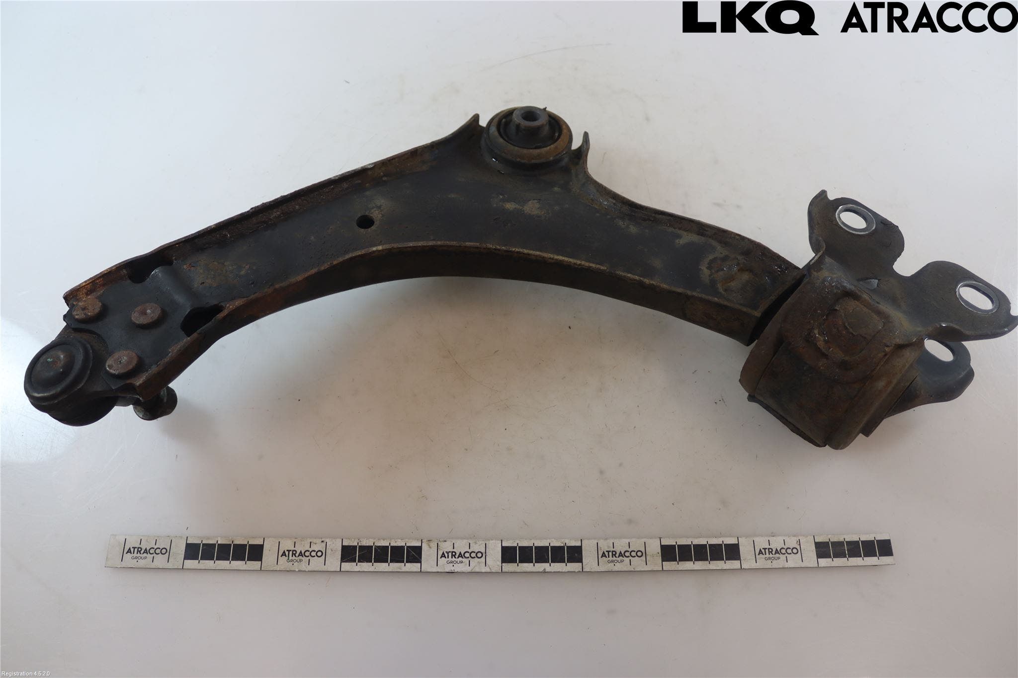 Volvo V60 14-18 Bärarm Fram Undre Hö