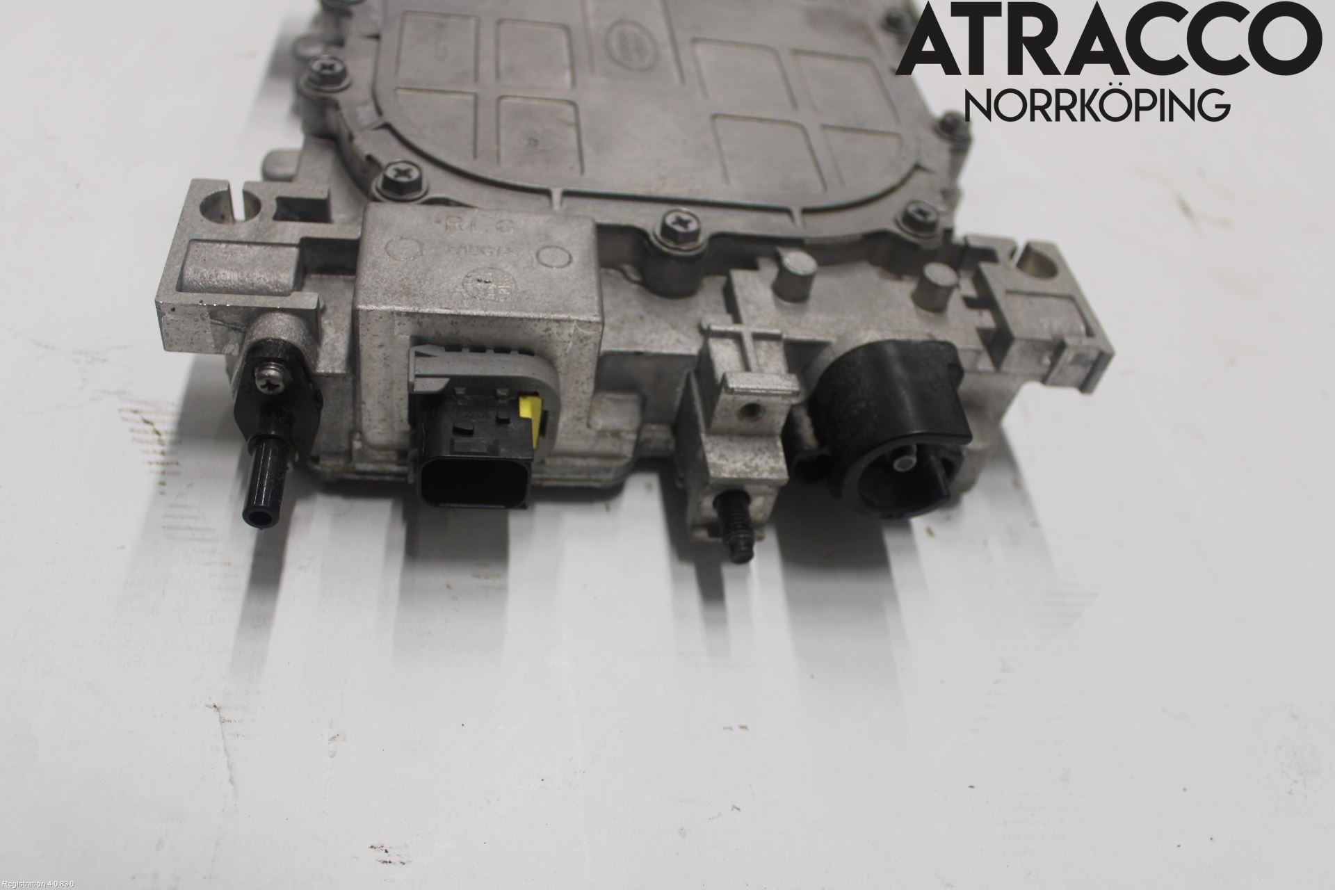 Jaguar I-PACE 18- Hybridconverter