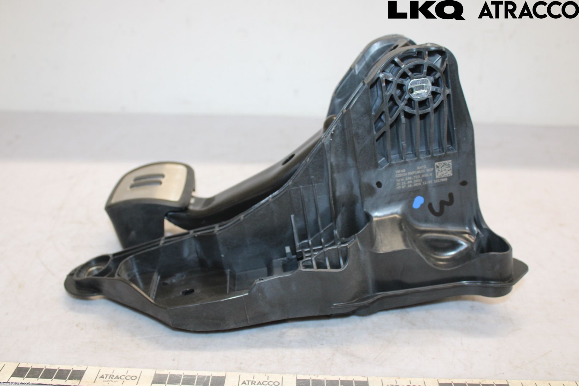 Volkswagen VW ID.7/TOURER 24- Bromspedal