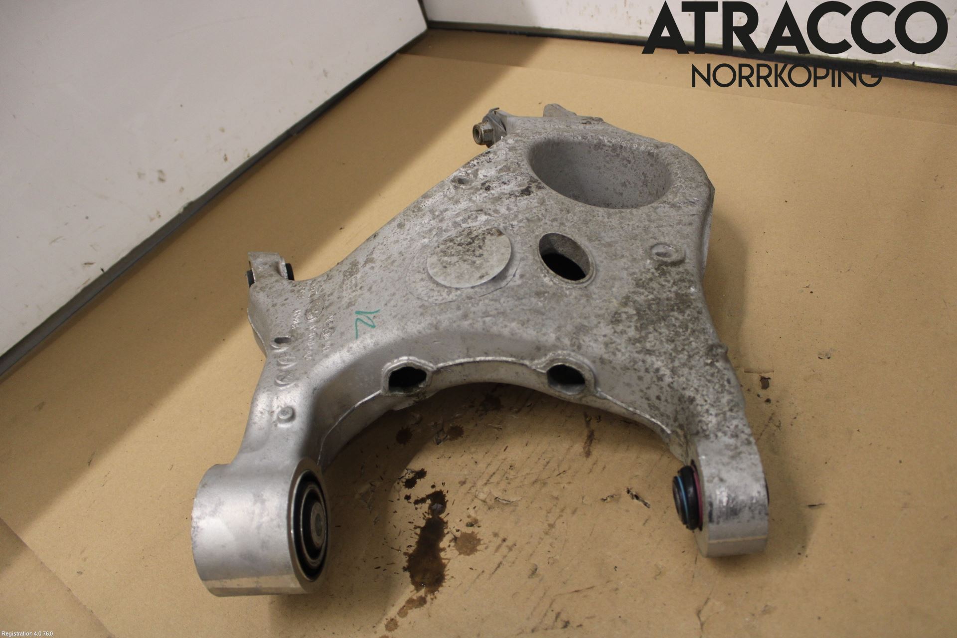 Jaguar I-PACE 18- Bärarm Bak Vänster