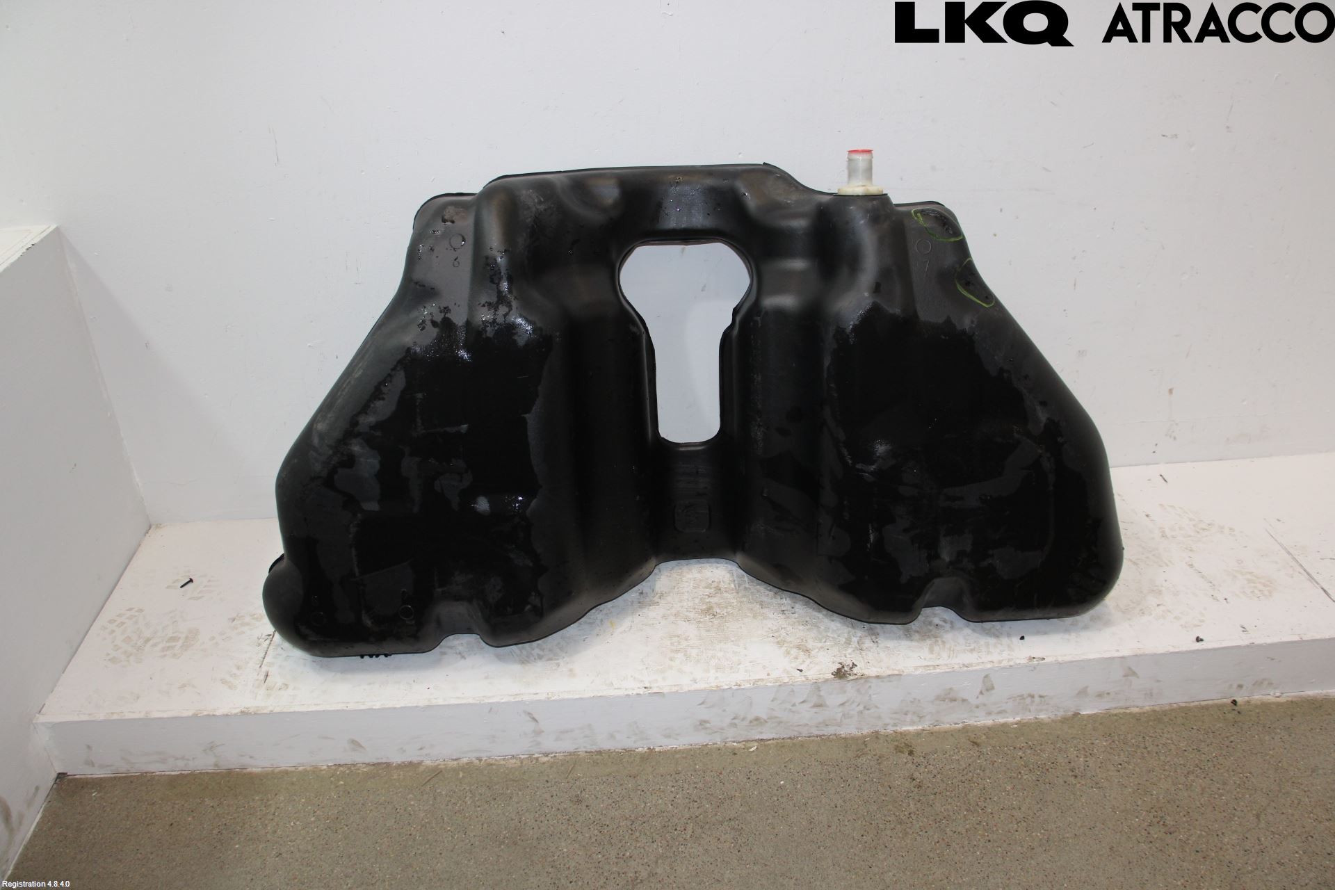 Jaguar XJ X351        10- Bränsletank Diesel