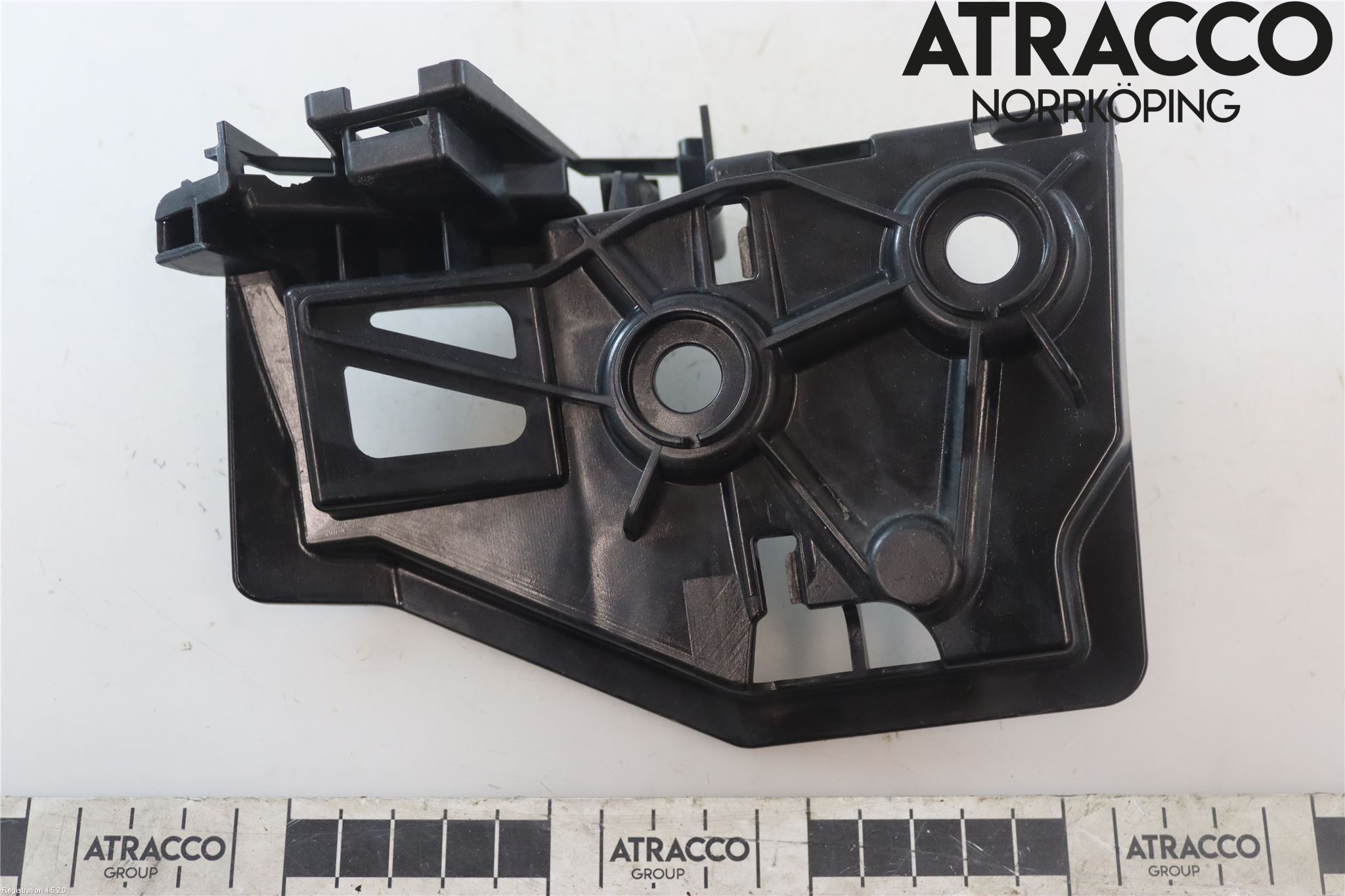 Volkswagen VW TIGUAN 16-24 Stötfångarfäste Bak Hö